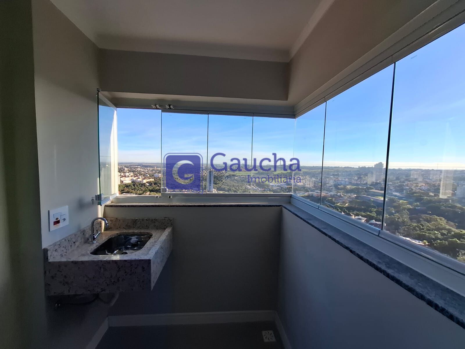 Apartamento à venda em Independência, Cascavel — Portal Chave Fácil