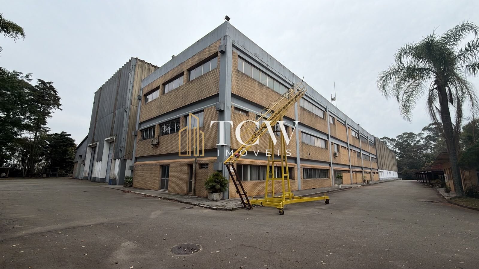 Depósito-Galpão, 8000 m² - Foto 1