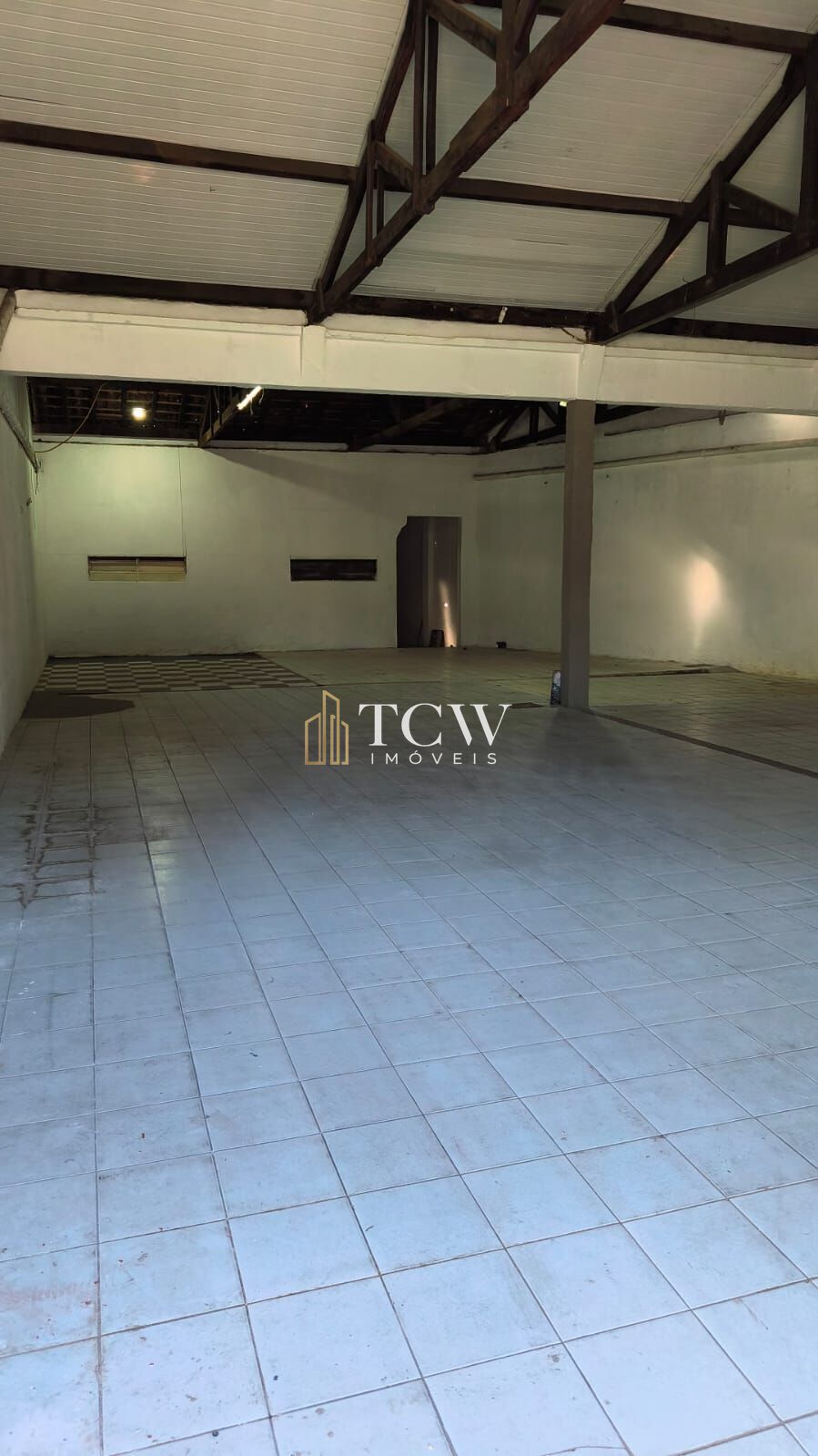 Depósito-Galpão, 250 m² - Foto 1