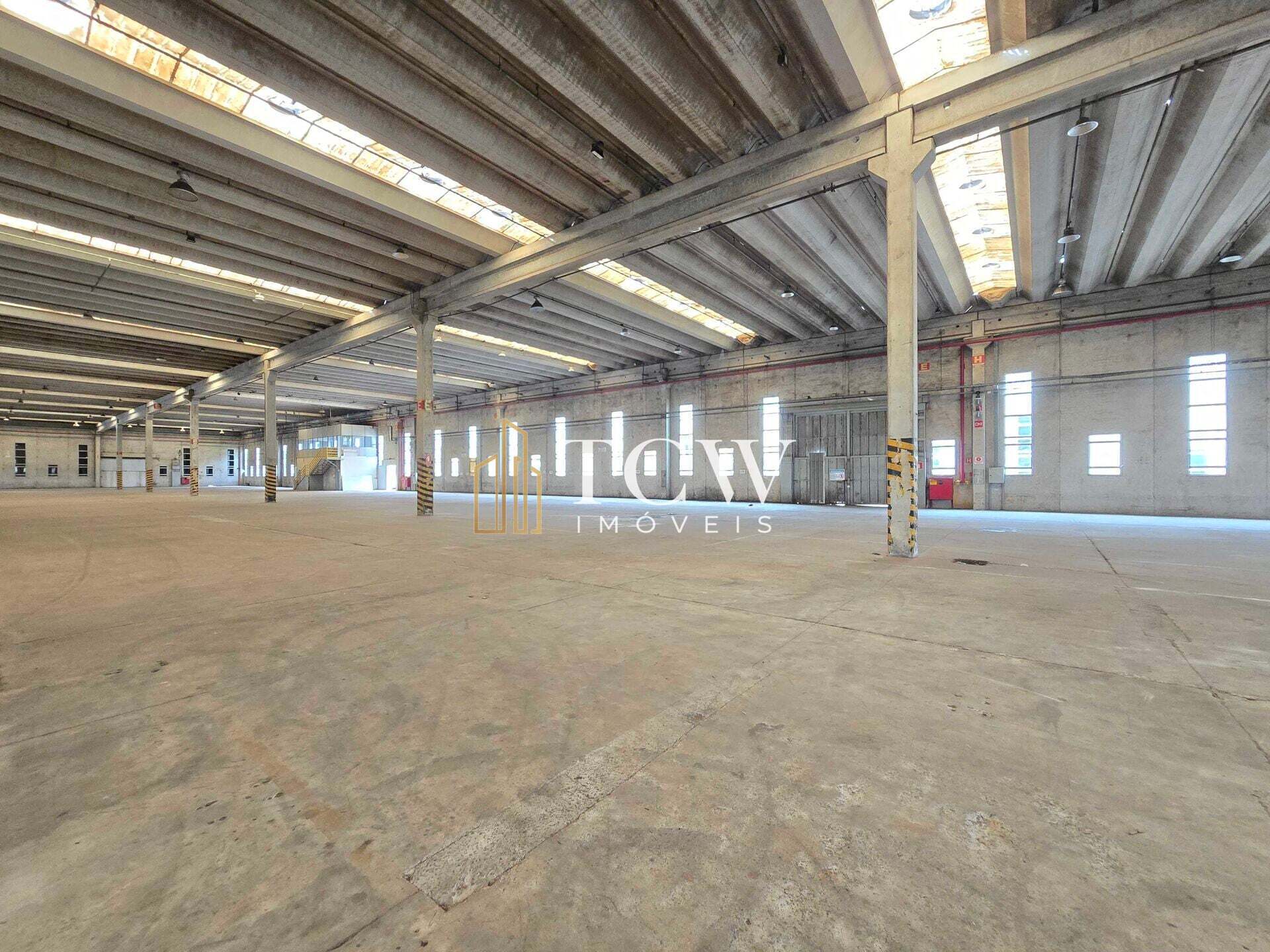 Depósito-Galpão, 13320 m² - Foto 1