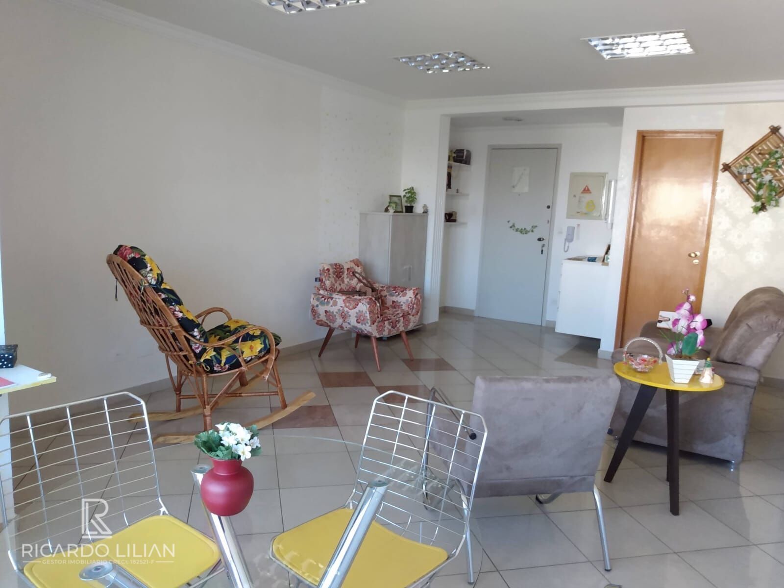 Sala-Conjunto, 32 m² - Foto 1