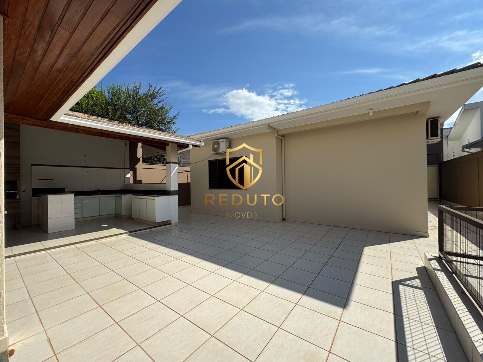 Casa, 3 quartos, 211 m² - Foto 9