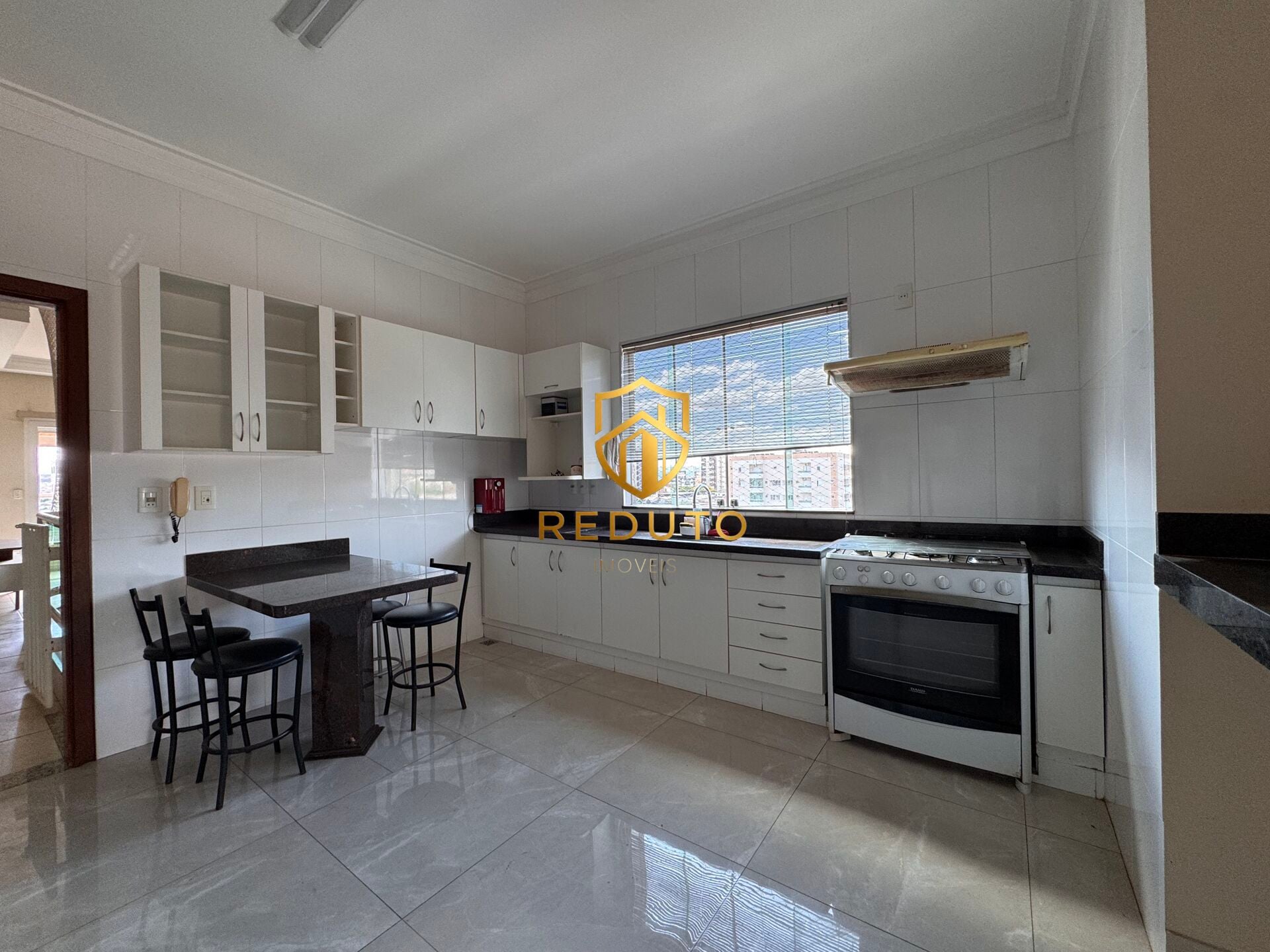 Cobertura, 4 quartos, 233 m² - Foto 11
