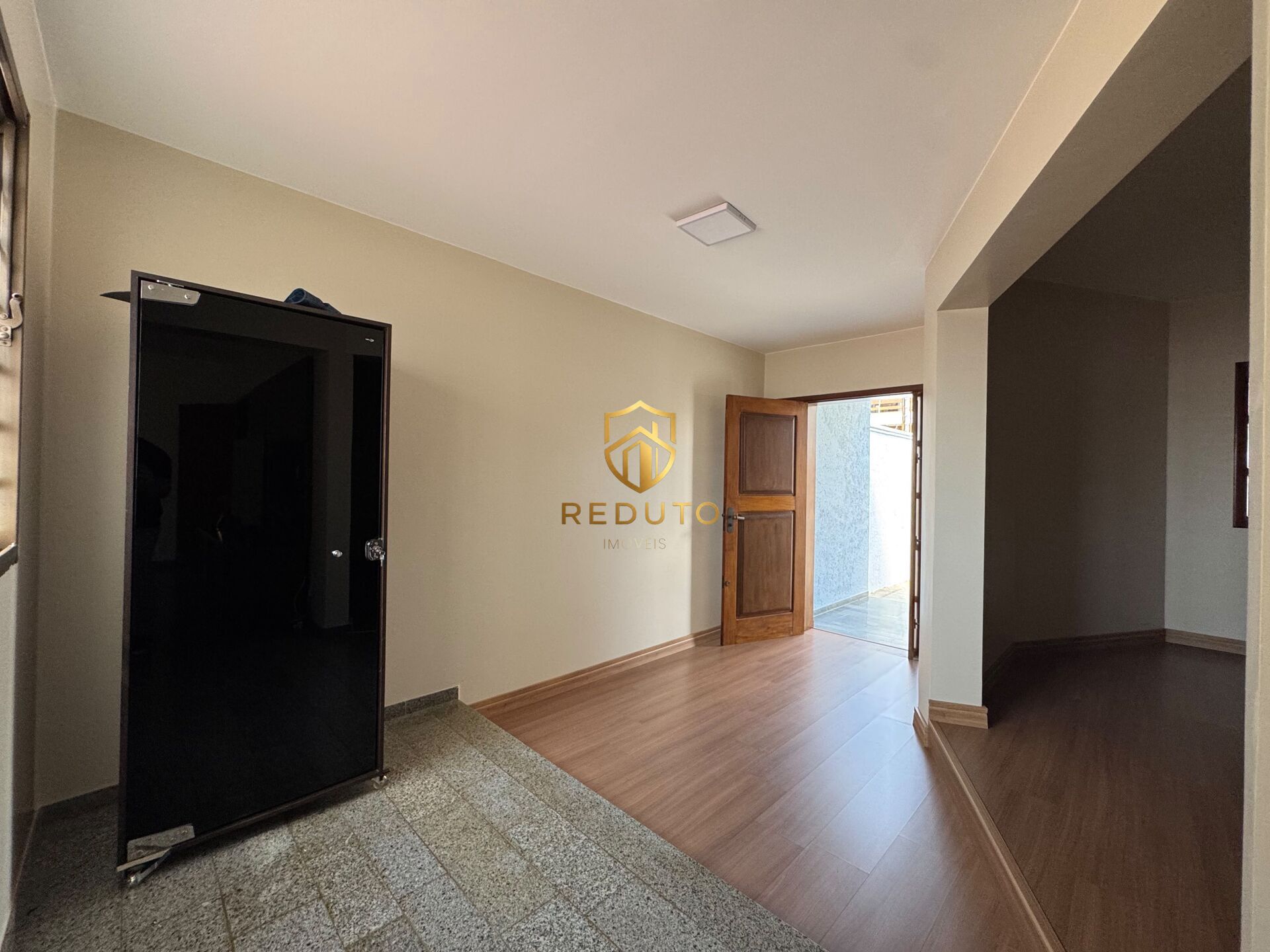 Casa, 5 quartos, 280 m² - Foto 9