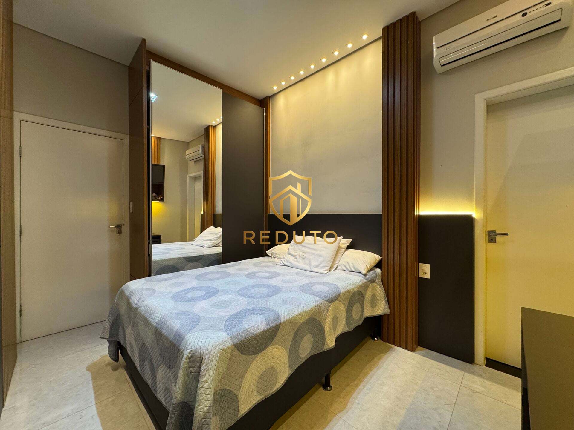 Casa, 3 quartos, 228 m² - Foto 21
