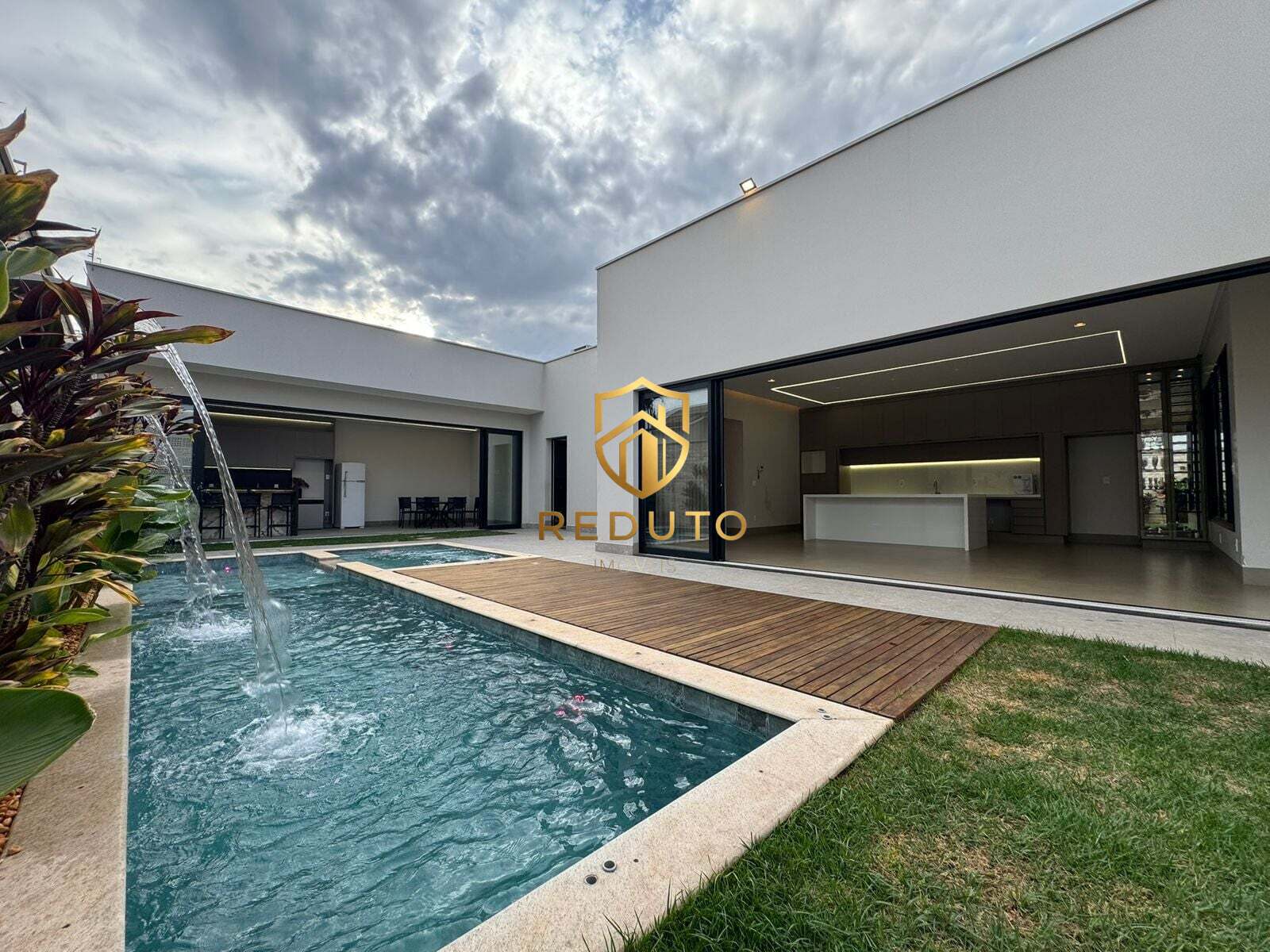 Casa, 4 quartos, 331 m² - Foto 9