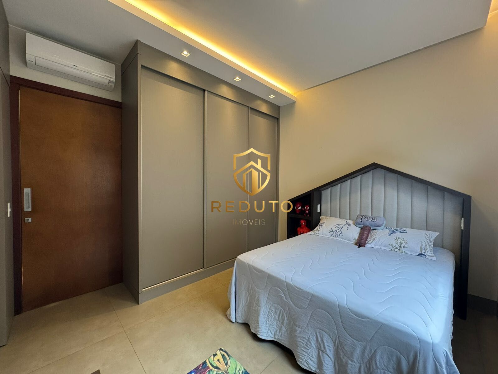 Casa, 4 quartos, 331 m² - Foto 25