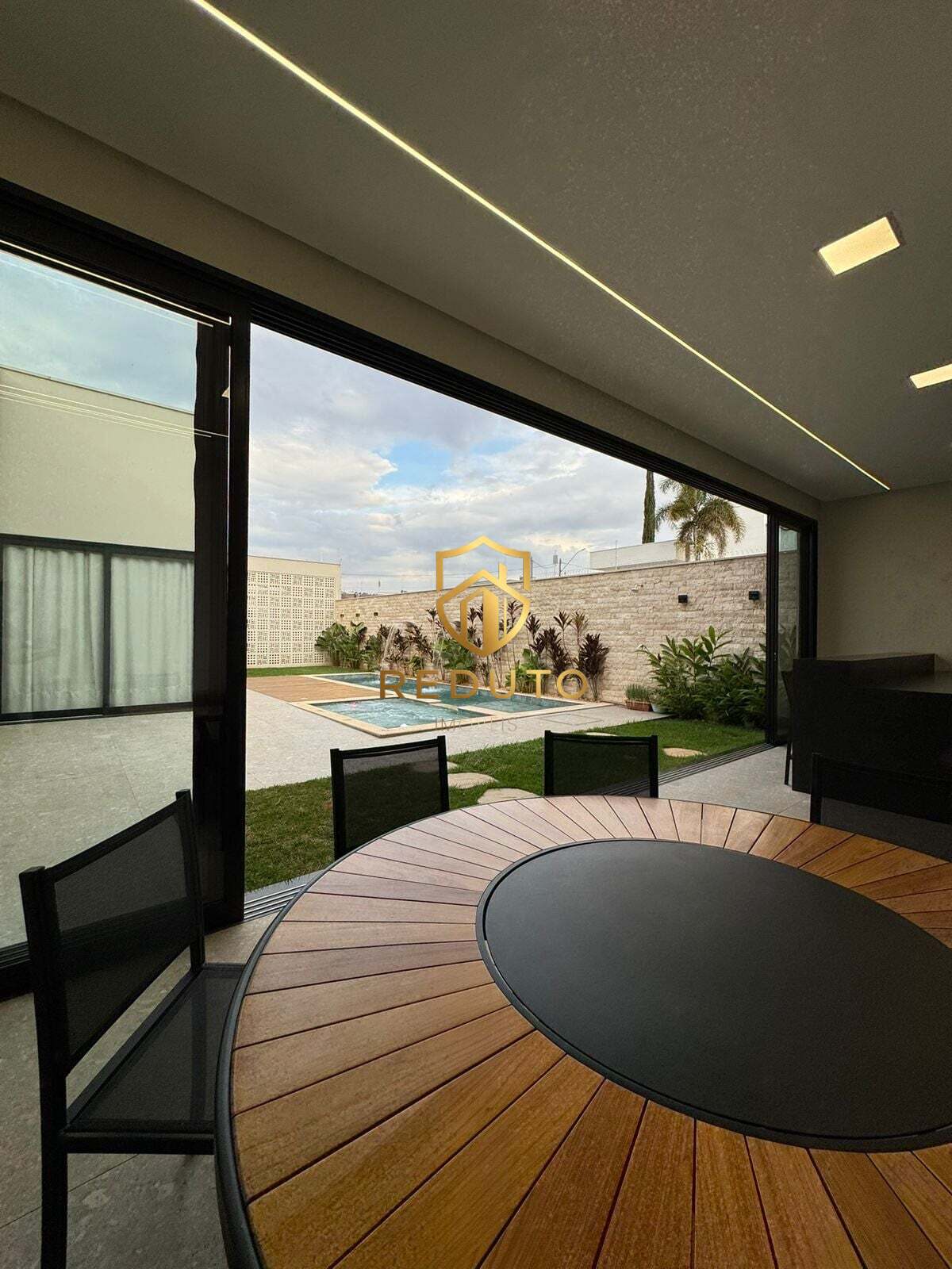 Casa, 4 quartos, 331 m² - Foto 15