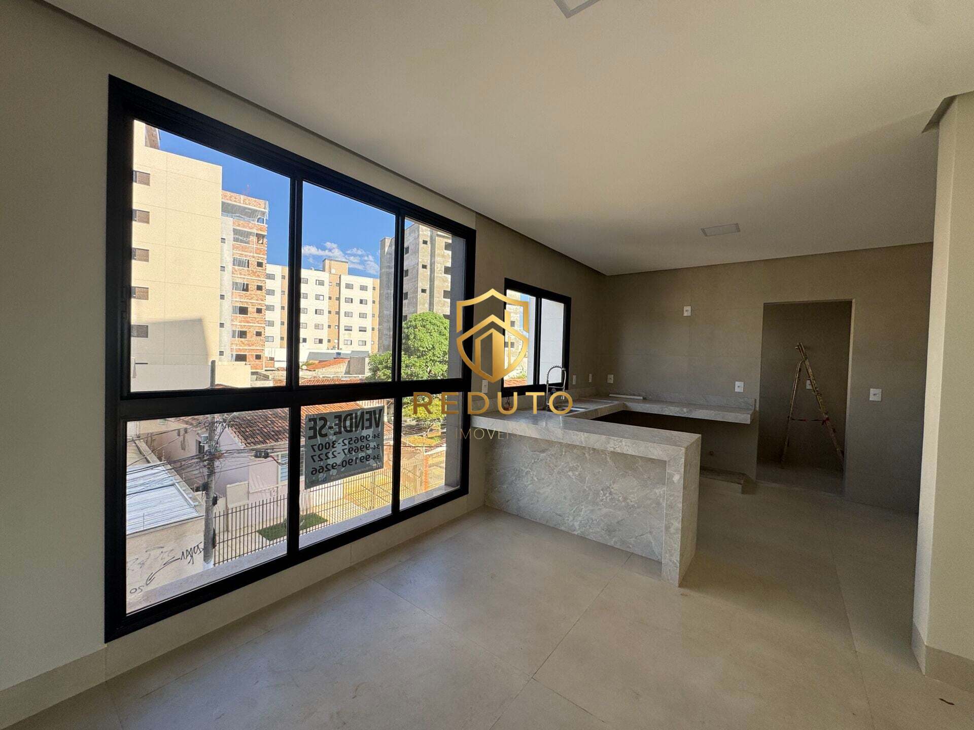 Apartamento, 3 quartos, 122 m² - Foto 1