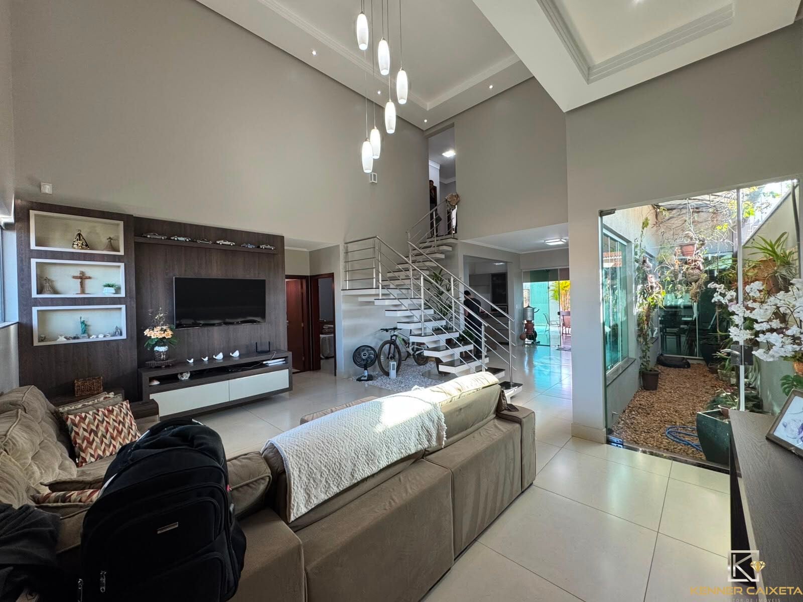 Casa, 4 quartos, 260 m² - Foto 4
