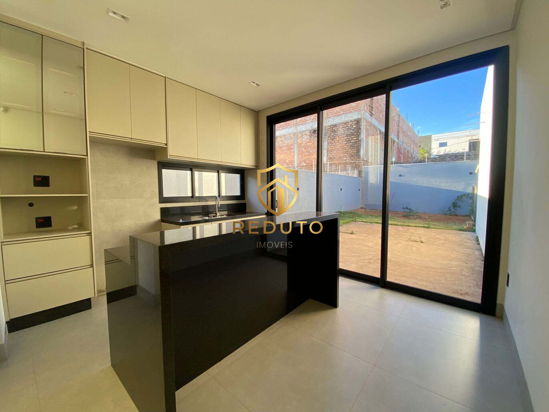 Casa, 2 quartos, 8940 m² - Foto 6