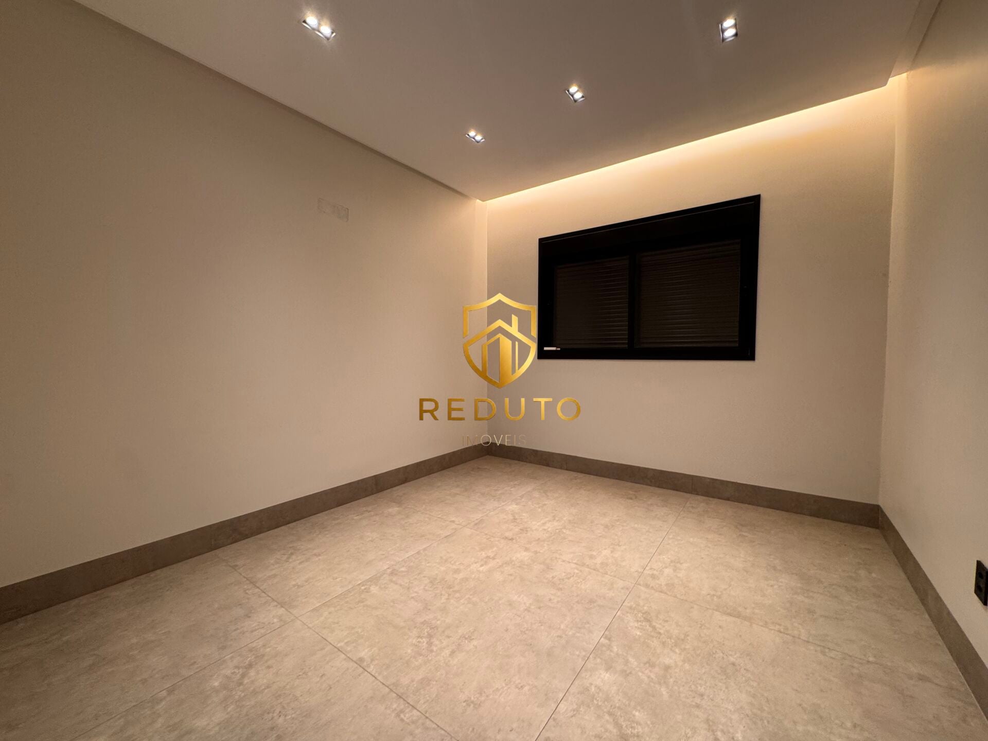 Casa, 4 quartos, 303 m² - Foto 20