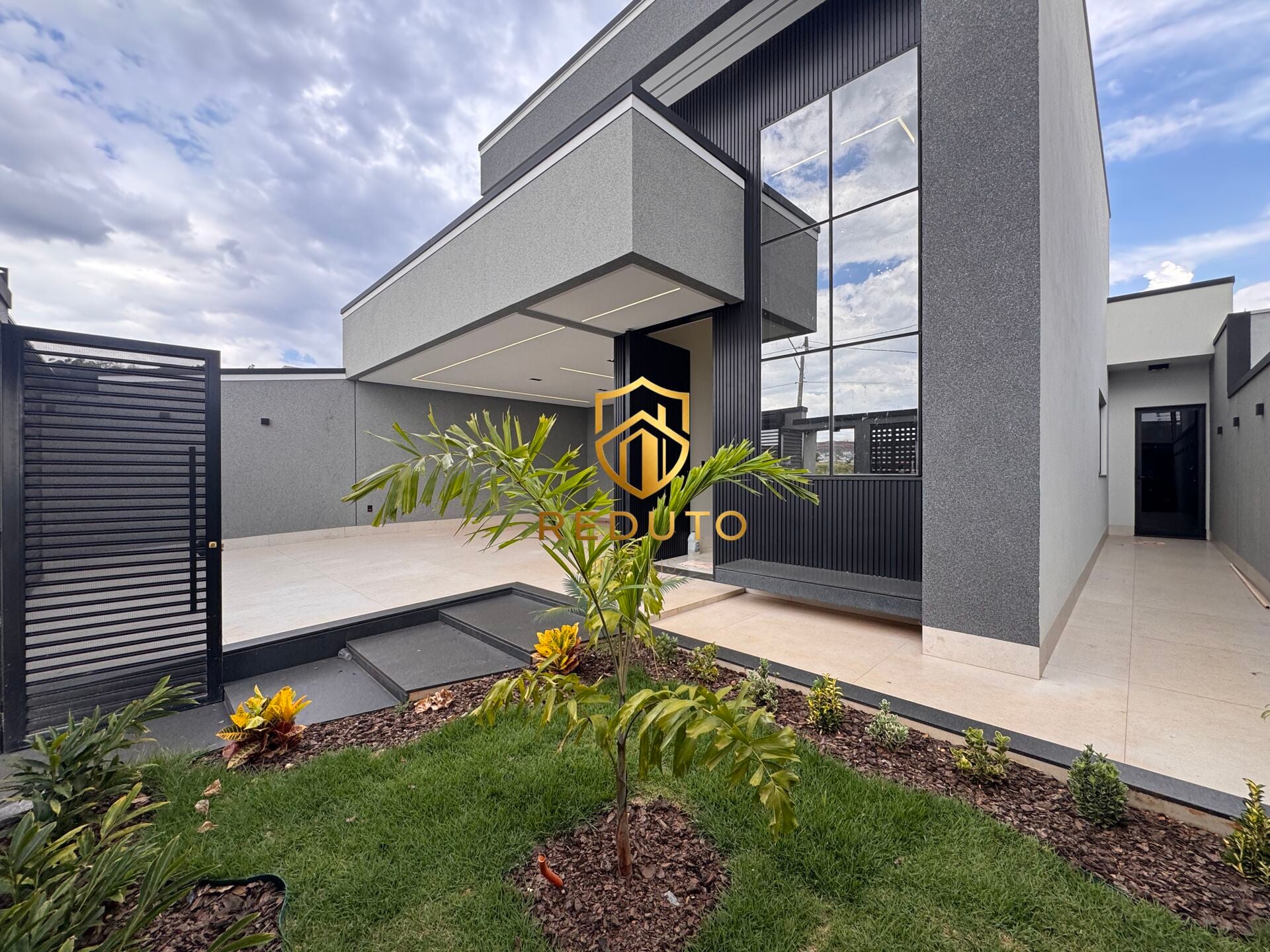 Casa, 3 quartos, 205 m² - Foto 1