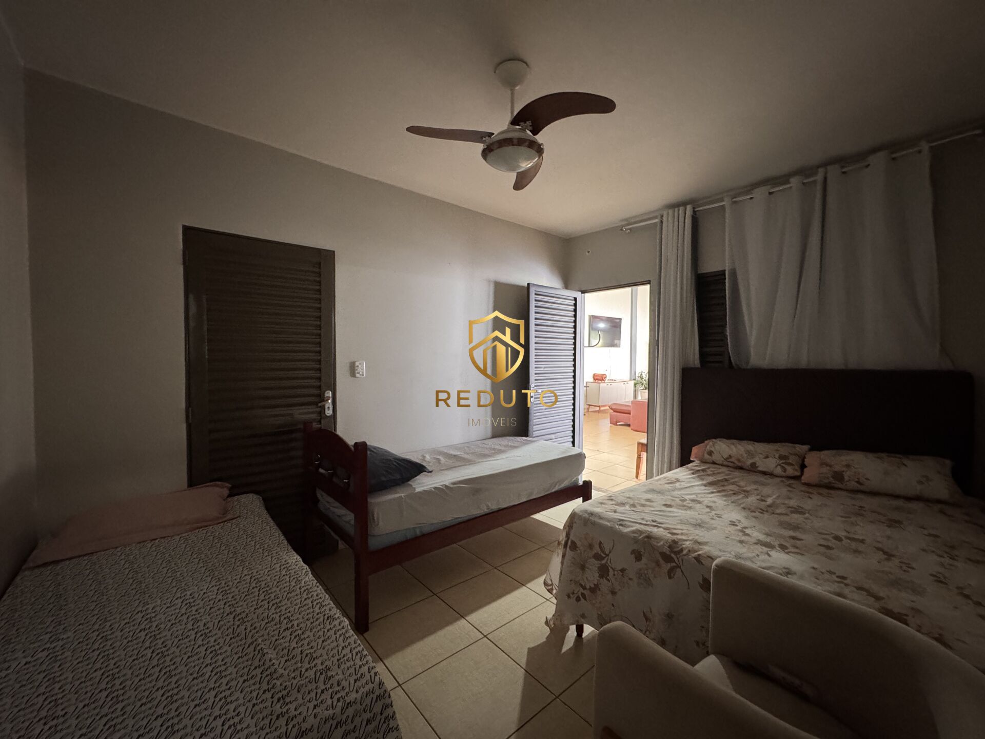 Chácara, 3 quartos, 1350 m² - Foto 8