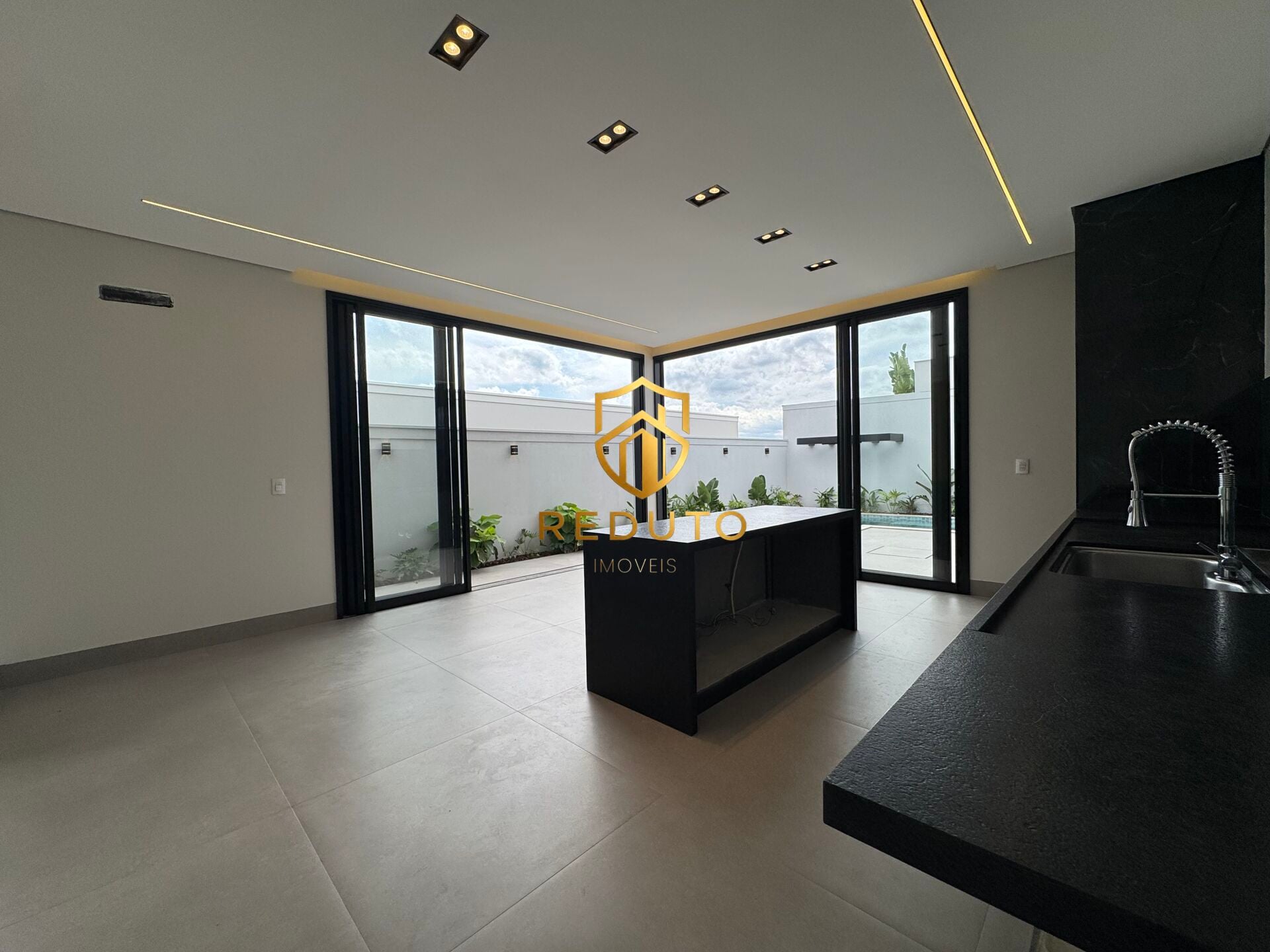 Casa, 3 quartos, 232 m² - Foto 8
