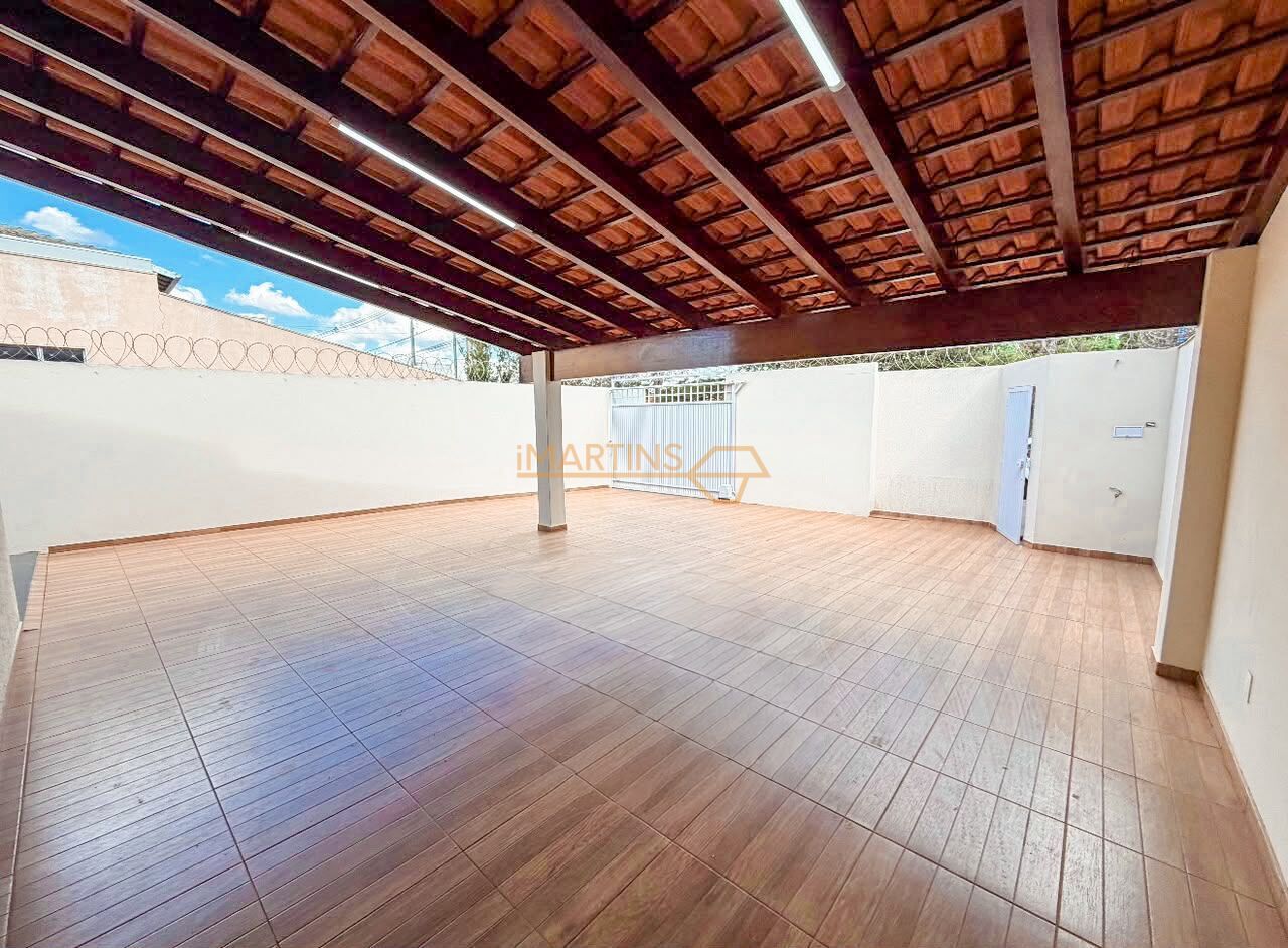 Casa, 4 quartos, 241 m² - Foto 4