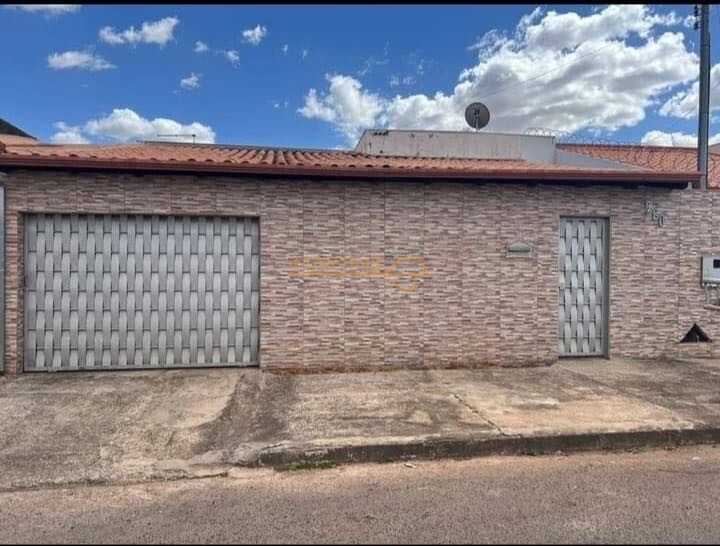 Casa, 4 quartos, 300 m² - Foto 1
