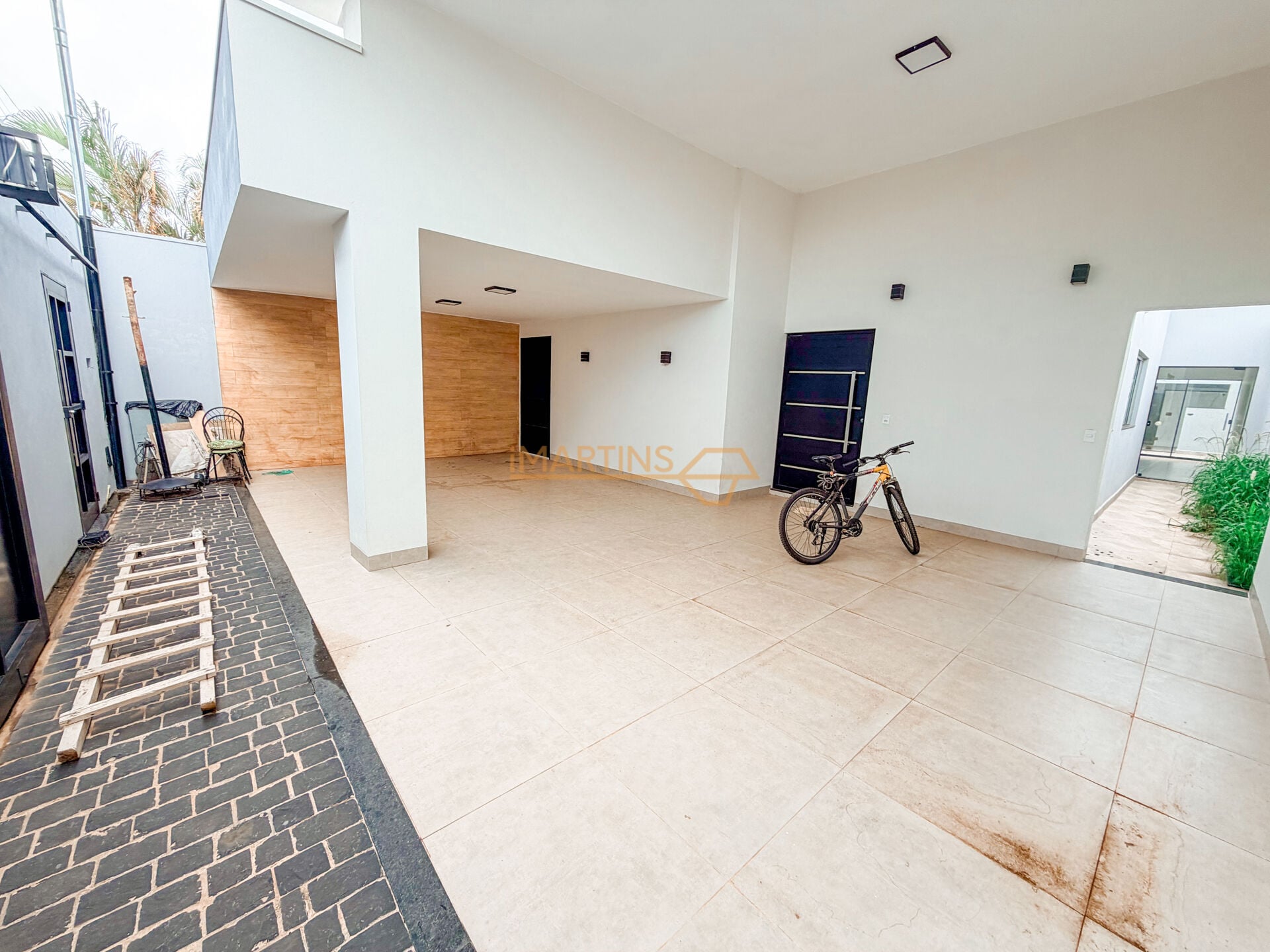 Casa, 4 quartos, 246 m² - Foto 1