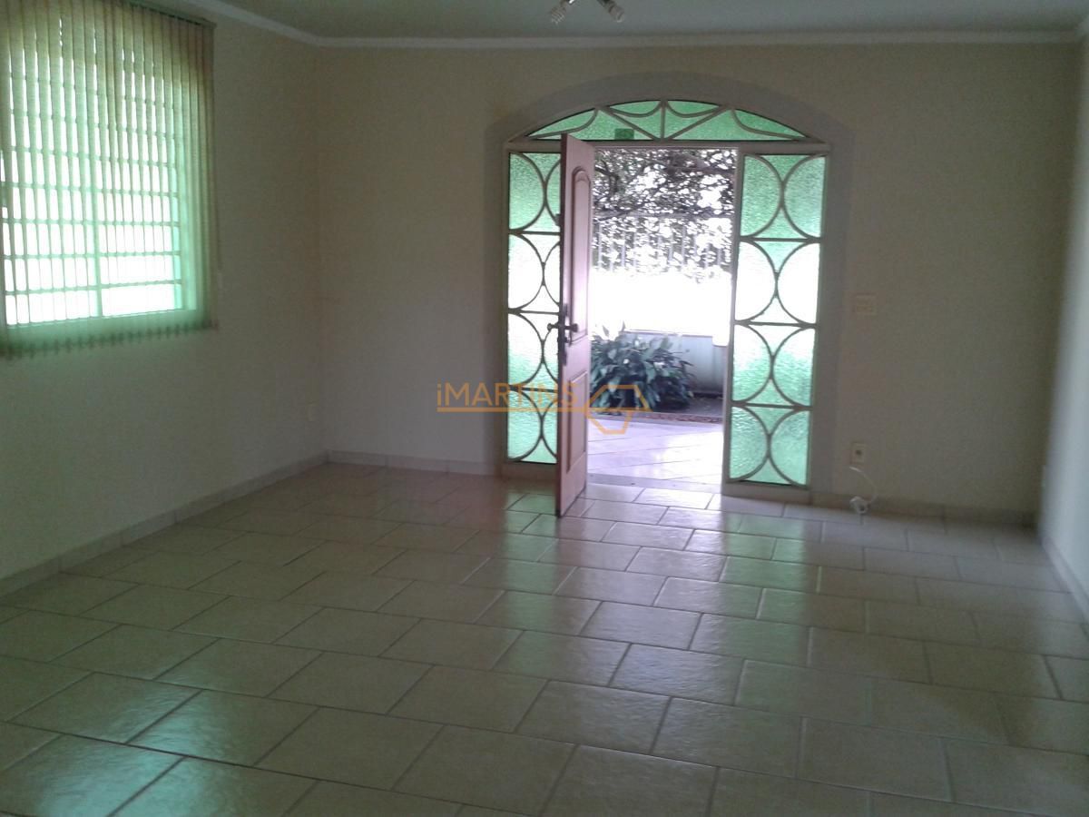 Casa, 3 quartos, 5555 m² - Foto 2
