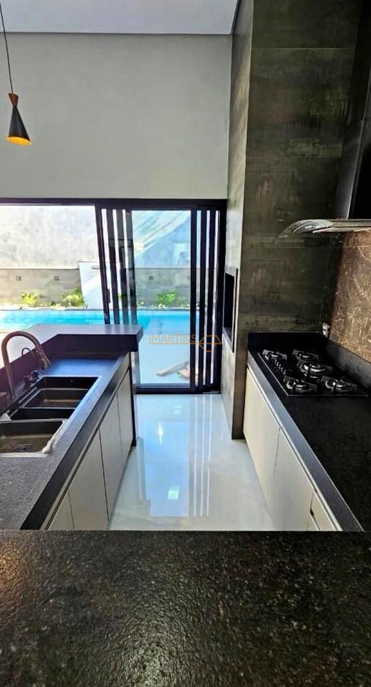Casa, 3 quartos, 257 m² - Foto 3