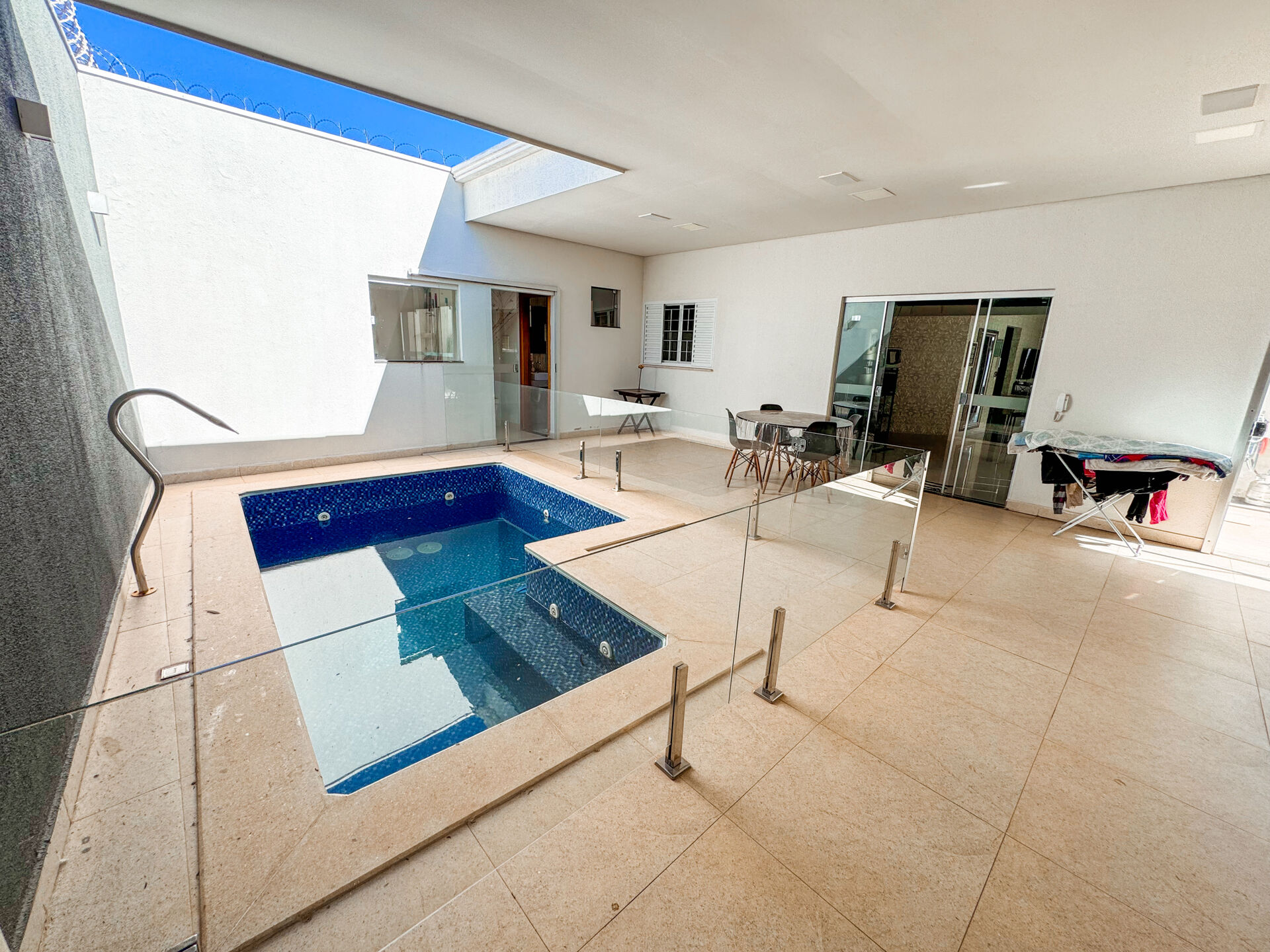 Casa, 3 quartos, 284 m² - Foto 13