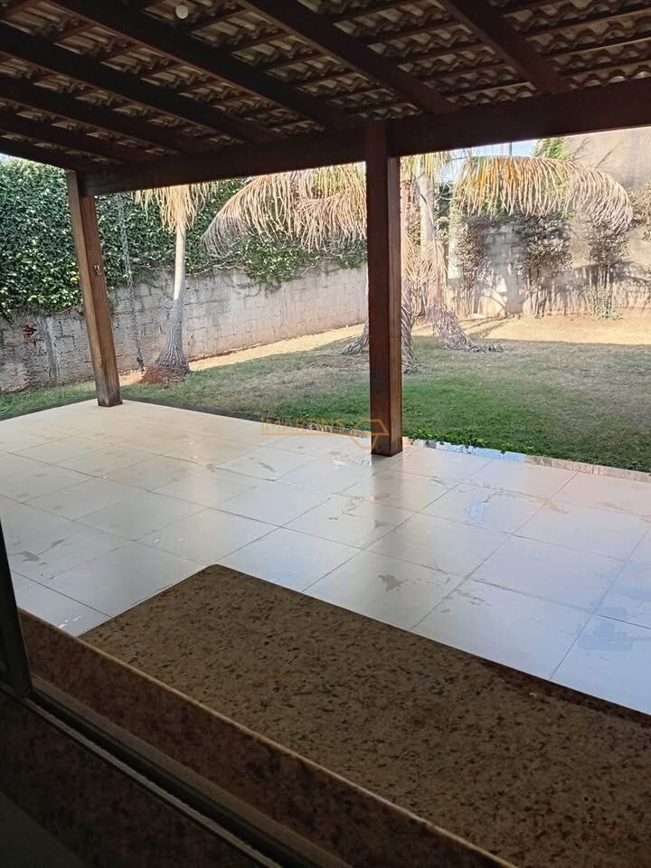 Casa, 3 quartos, 160 m² - Foto 1