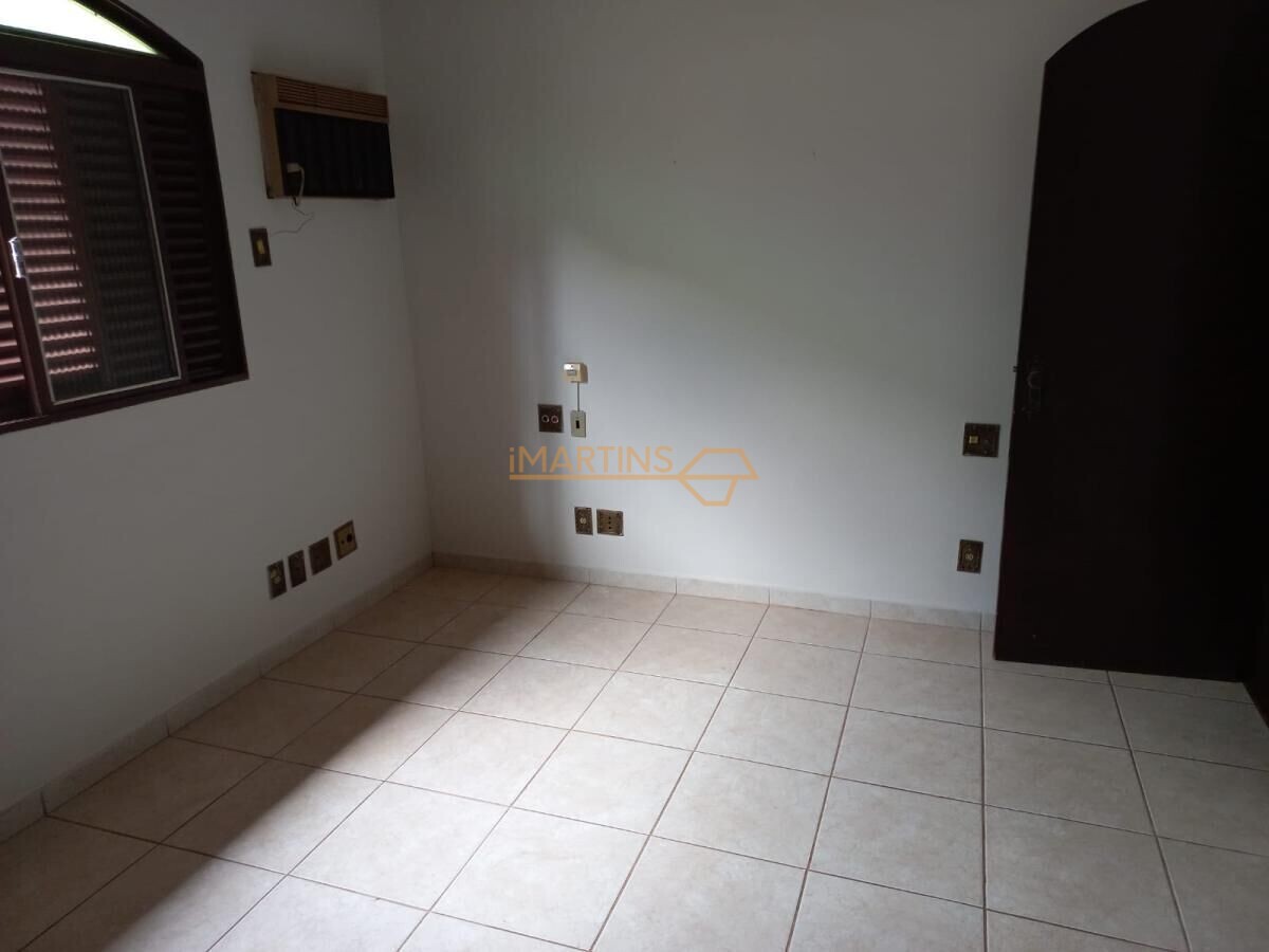 Casa, 4 quartos, 360 m² - Foto 30