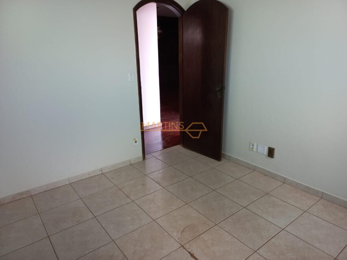 Casa, 4 quartos, 360 m² - Foto 44