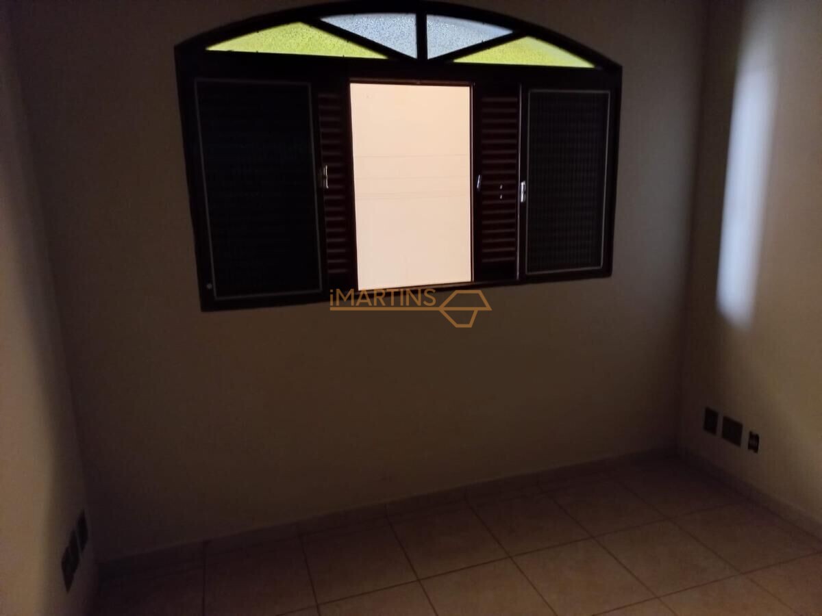 Casa, 4 quartos, 360 m² - Foto 24