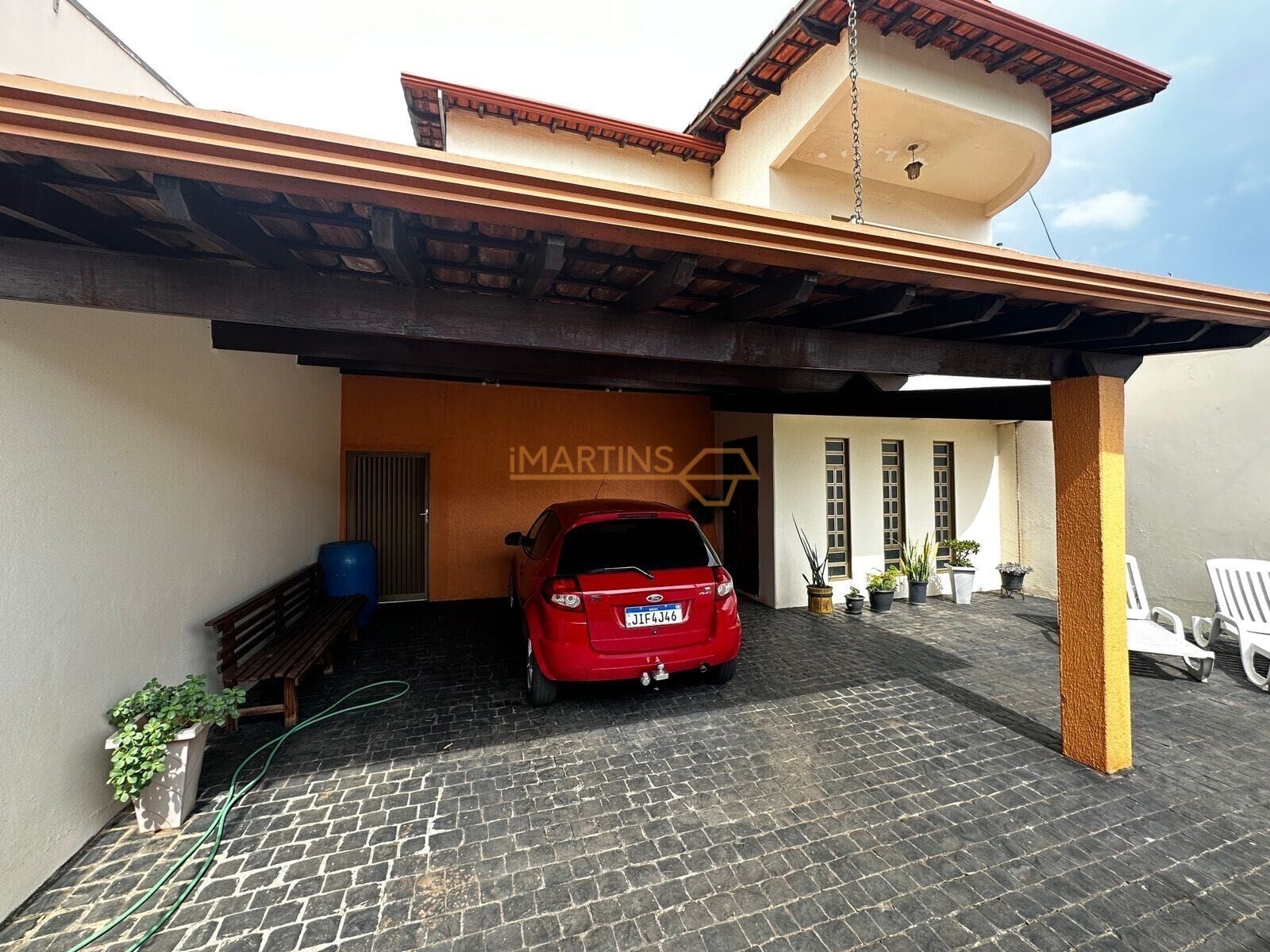 Casa, 3 quartos, 215 m² - Foto 1