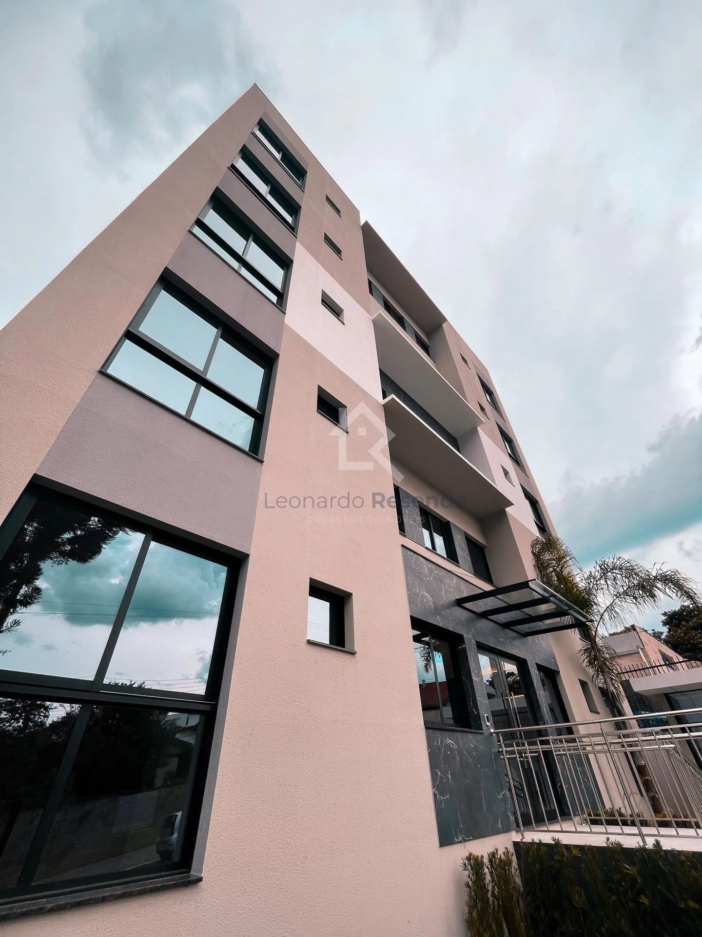 Apartamento à venda em Centro, Rio Negro - PR