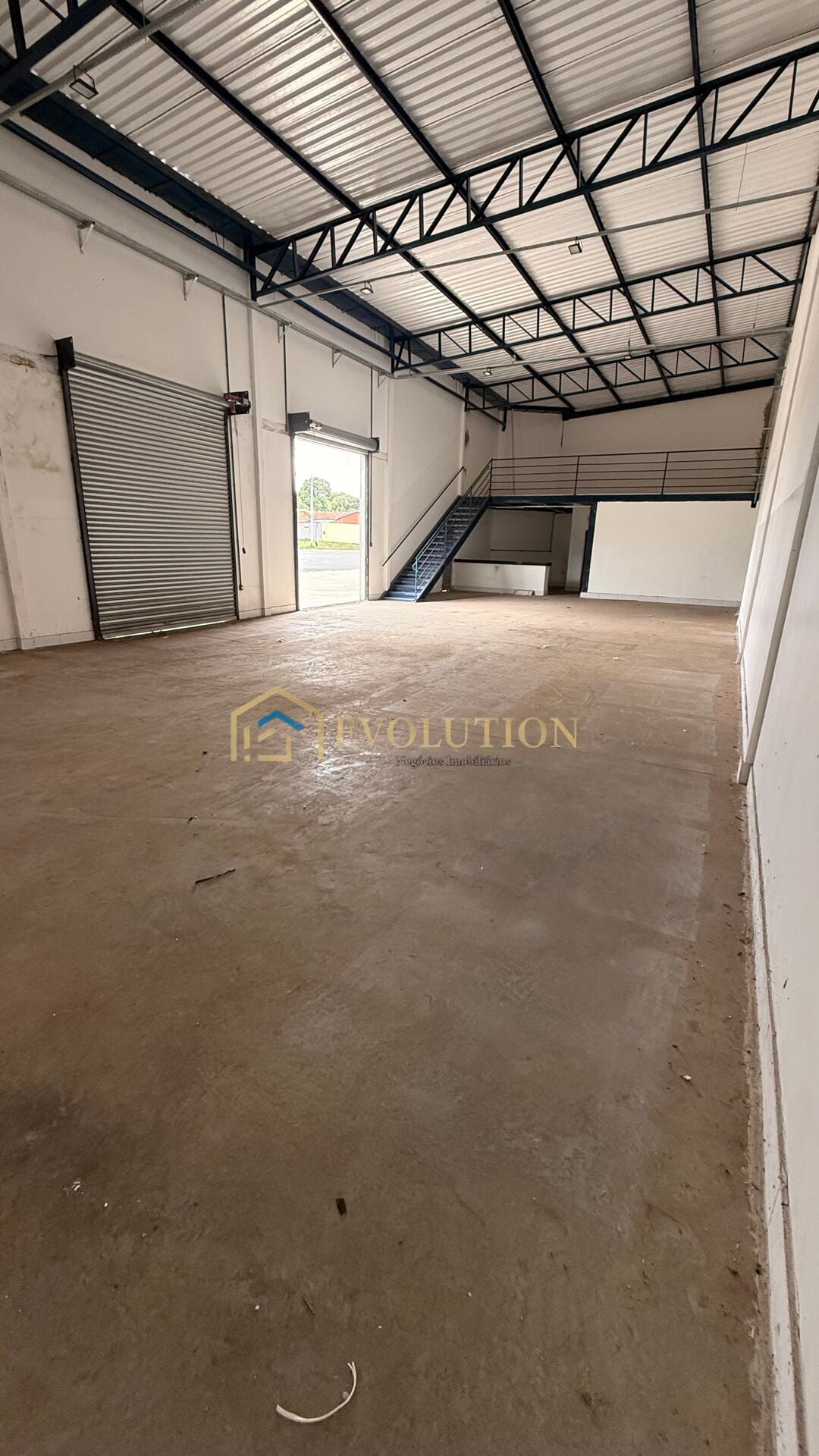 Loja-Salão, 350 m² - Foto 1