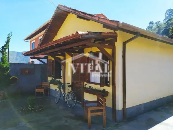 Casa à venda no bairro Sítio São Luiz em Nova Friburgo/RJ