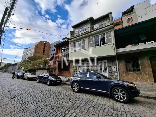 Casa à venda no bairro Centro em Nova Friburgo/RJ