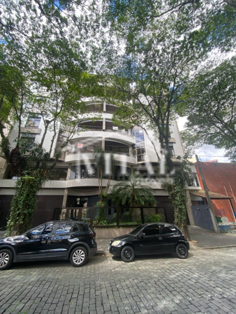 Apartamento à venda no bairro Centro em Nova Friburgo/RJ