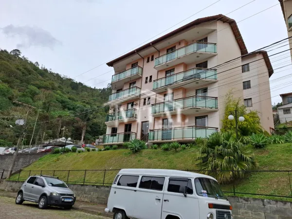 Apartamento à venda no bairro Sítio São Luiz em Nova Friburgo/RJ