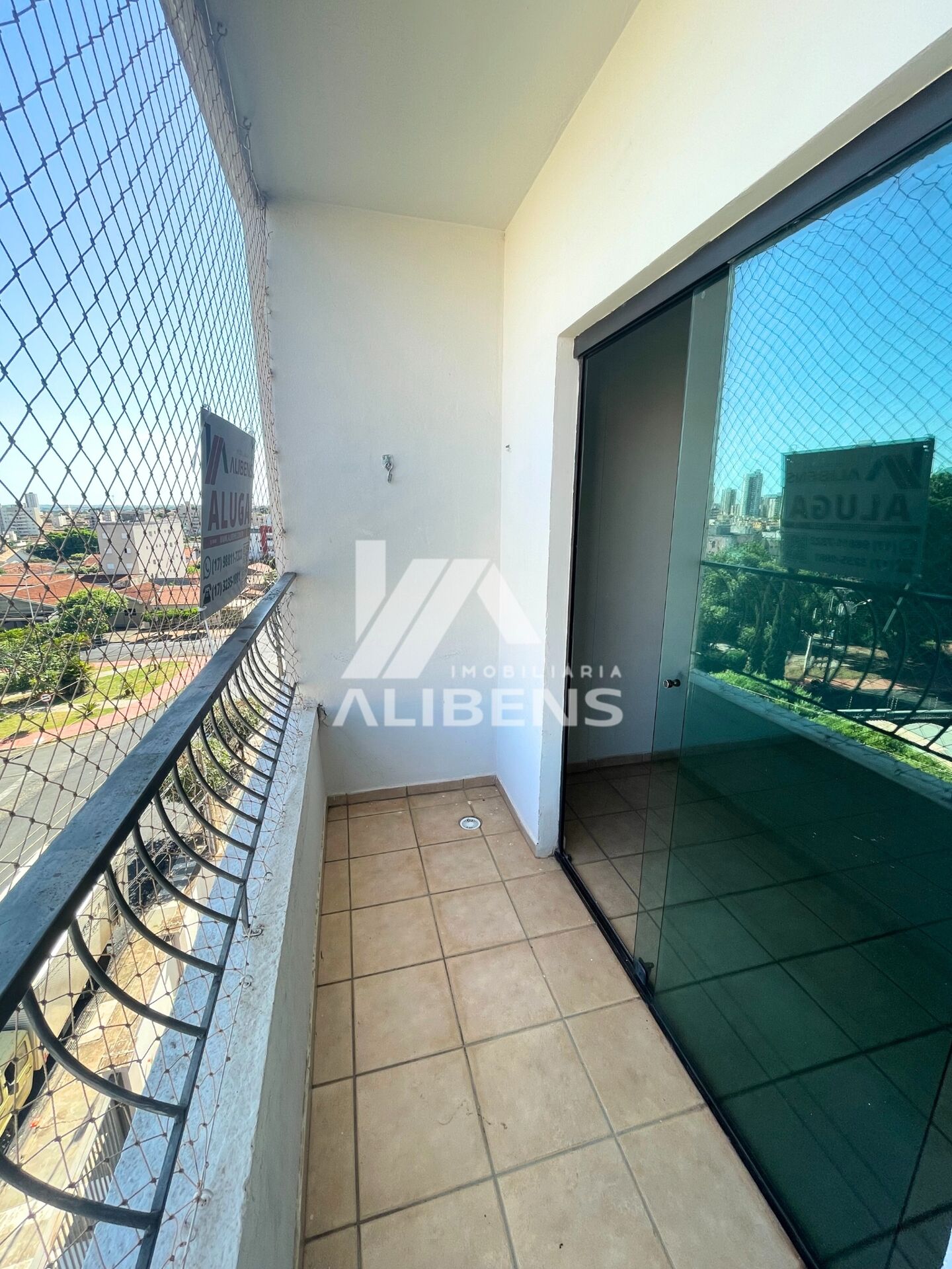 Apartamento com 2 quartos à venda, 65m² — foto 8 de 18
