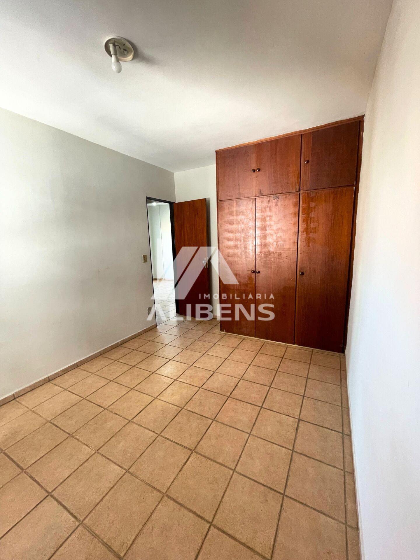 Apartamento com 2 quartos à venda, 65m² — foto 10 de 18