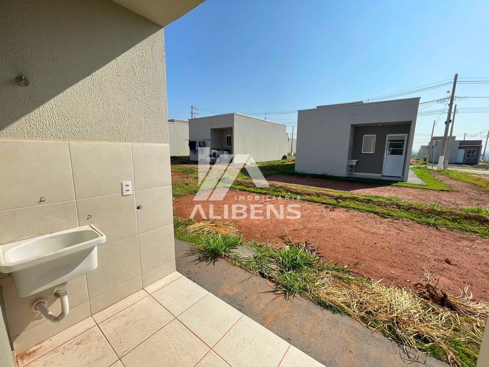 Casa com 2 quartos para aluguel, 47m² — foto 10 de 16