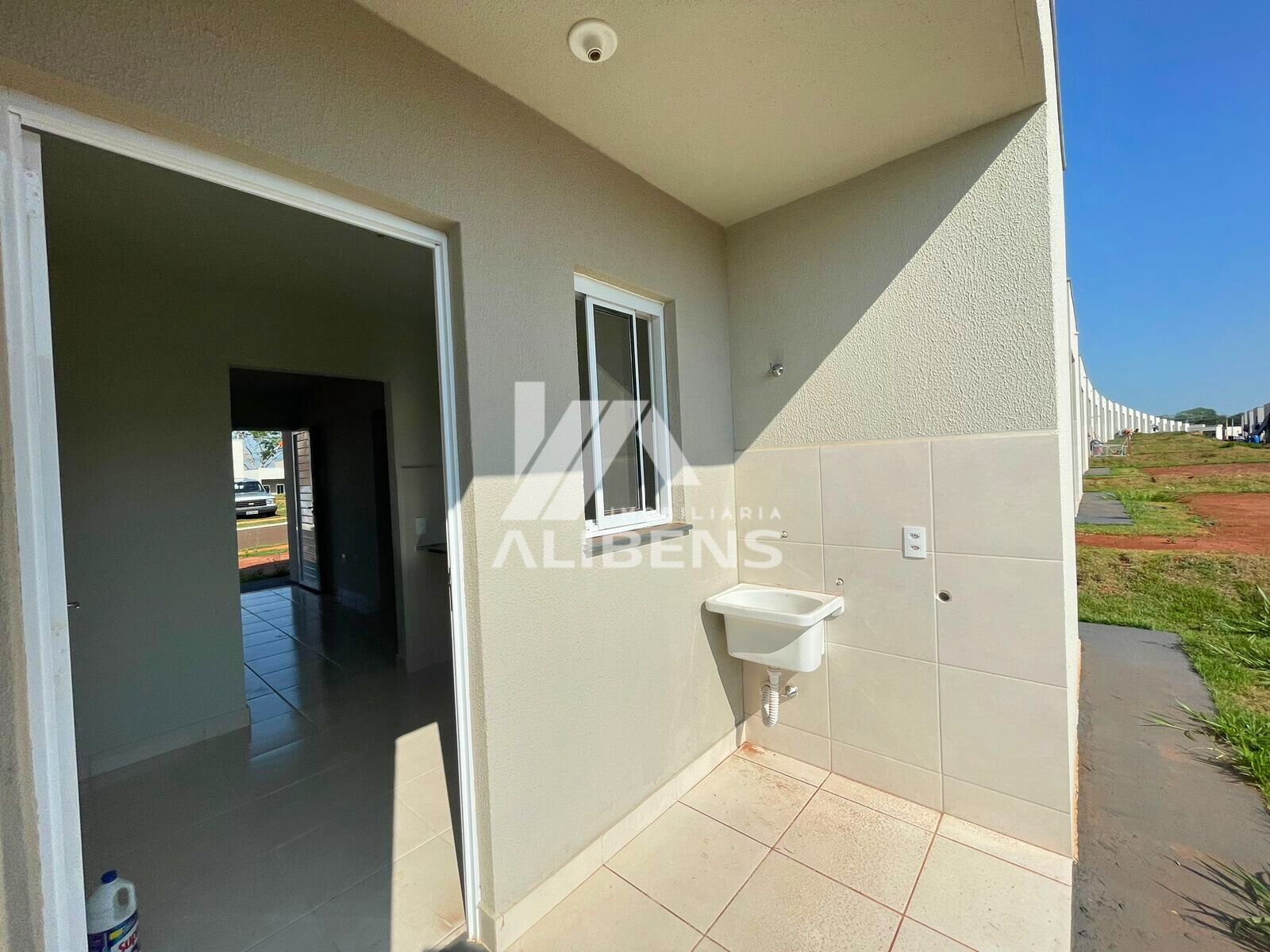 Casa com 2 quartos para aluguel, 47m² — foto 9 de 16