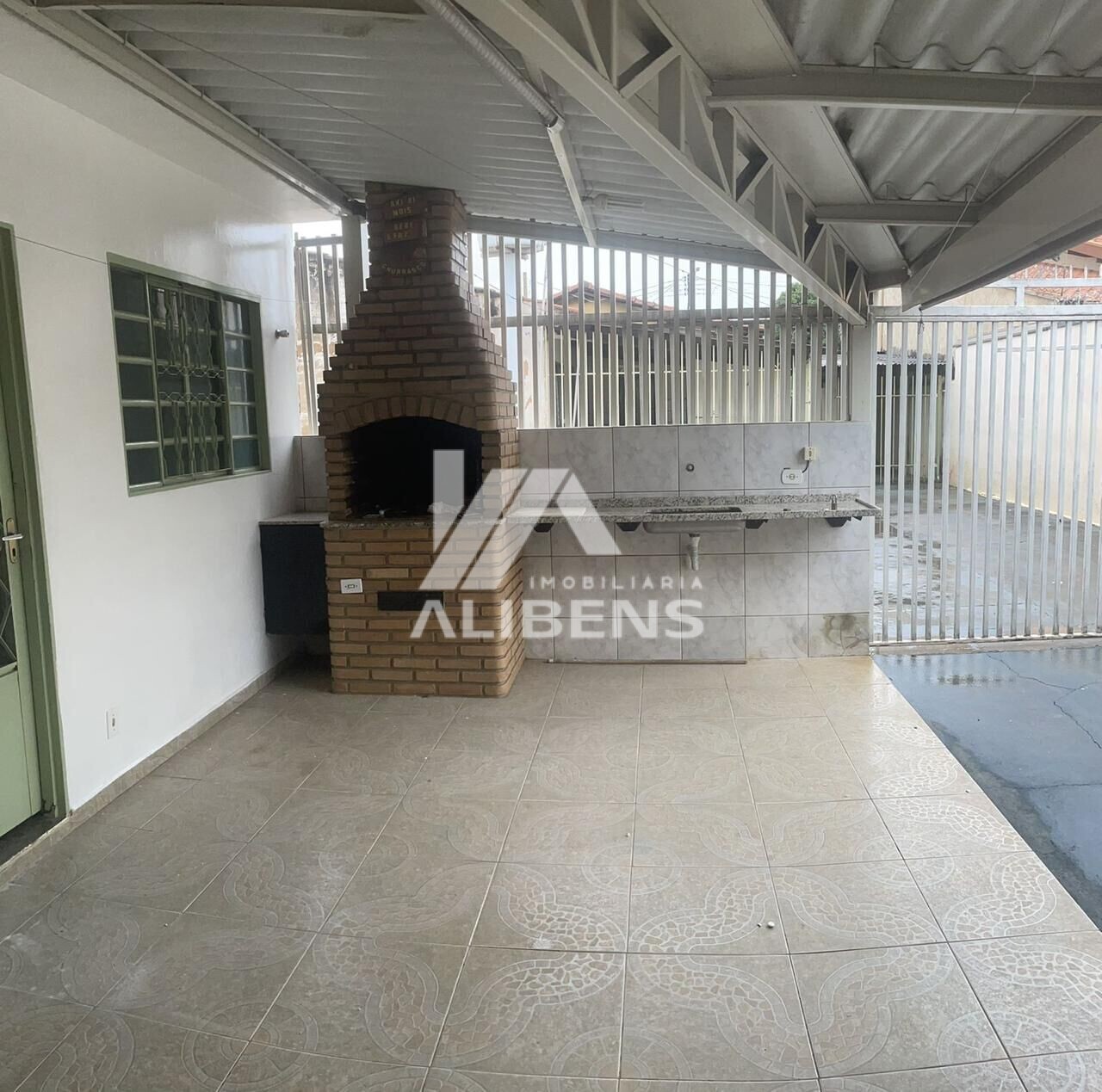 Casa com 5 quartos à venda, 214m² — foto 14 de 14