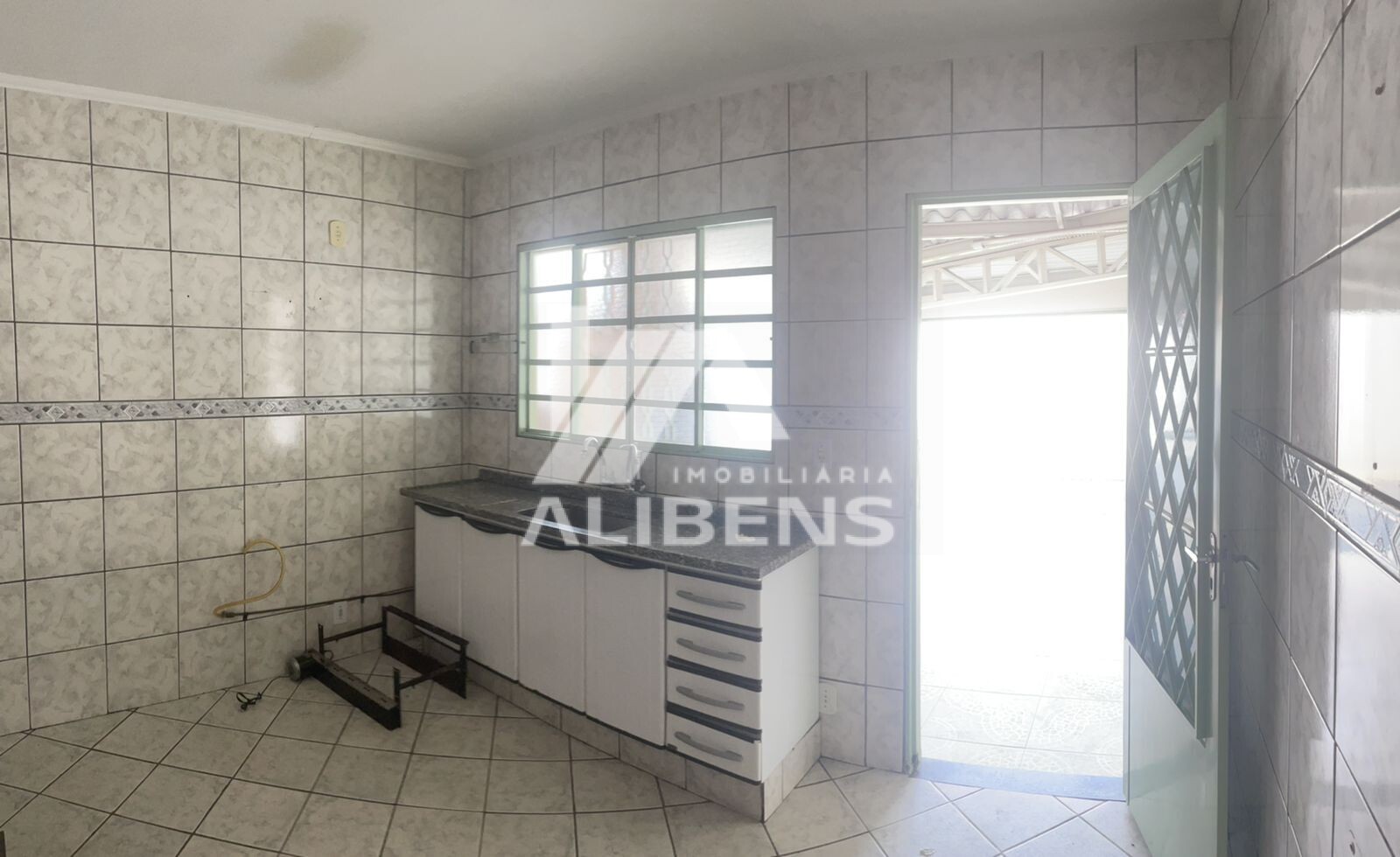 Casa com 5 quartos à venda, 214m² — foto 13 de 14