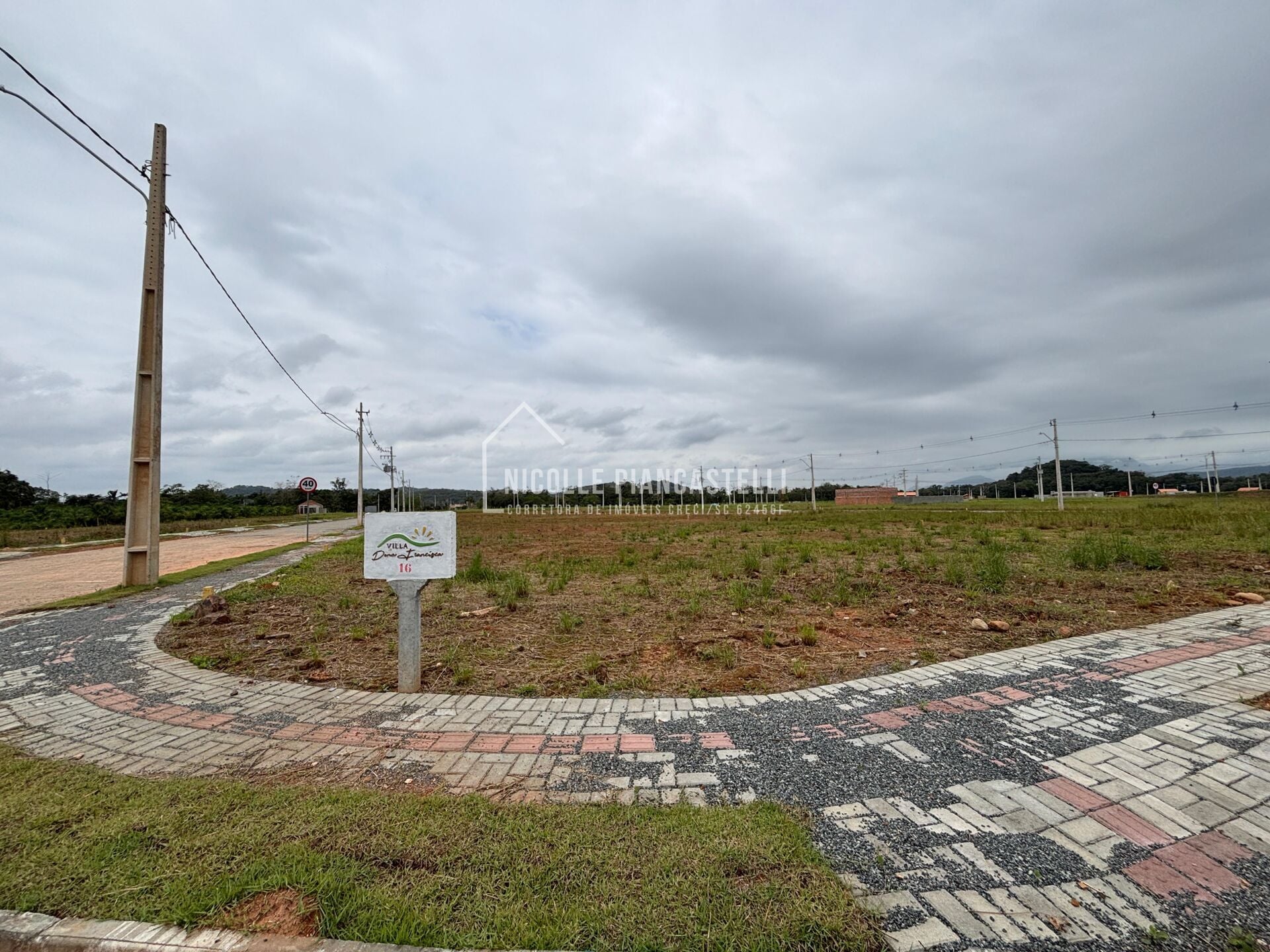 Terreno, 300 m² - Foto 1