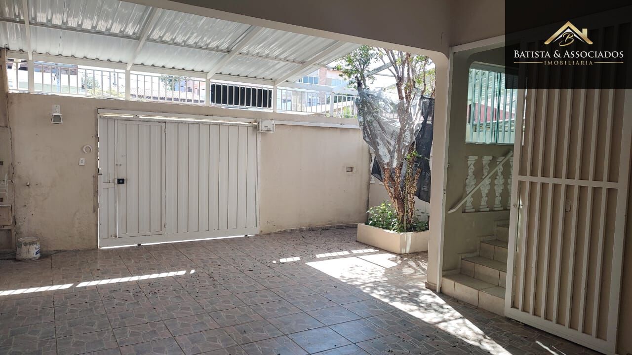 Casa, 2 quartos, 204 m² - Foto 2