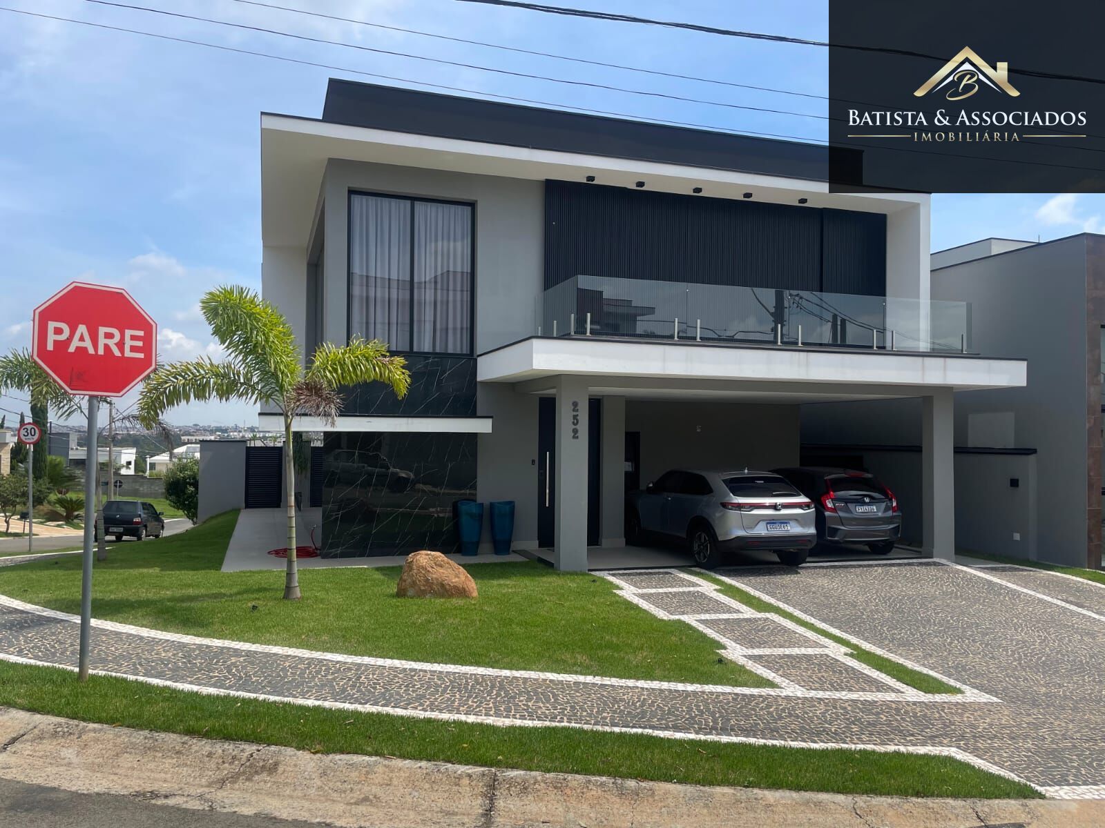 Casa, 3 quartos, 303 m² - Foto 1