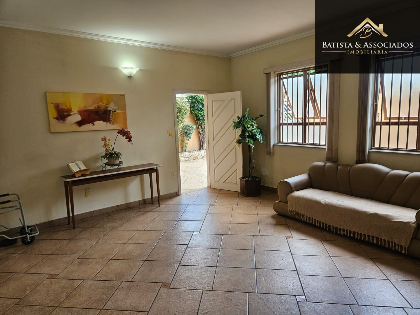 Casa, 4 quartos, 236 m² - Foto 3