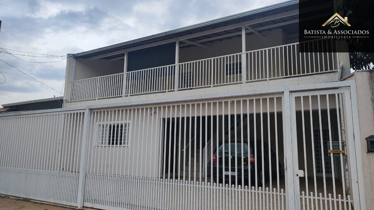 Casa, 3 quartos, 276 m² - Foto 1