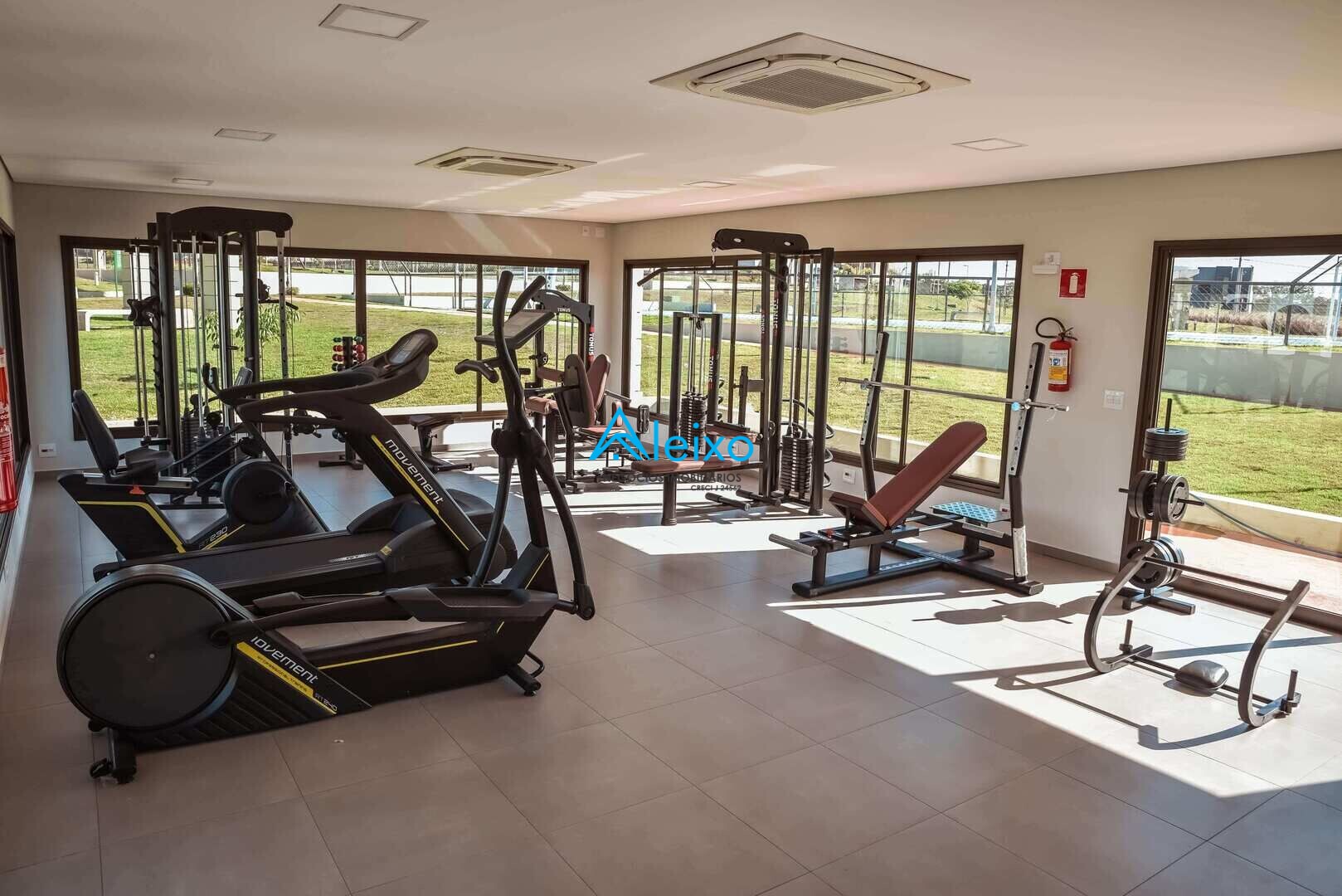 Terreno / Lote / Condomínio à venda, 365m² — foto 16 de 17