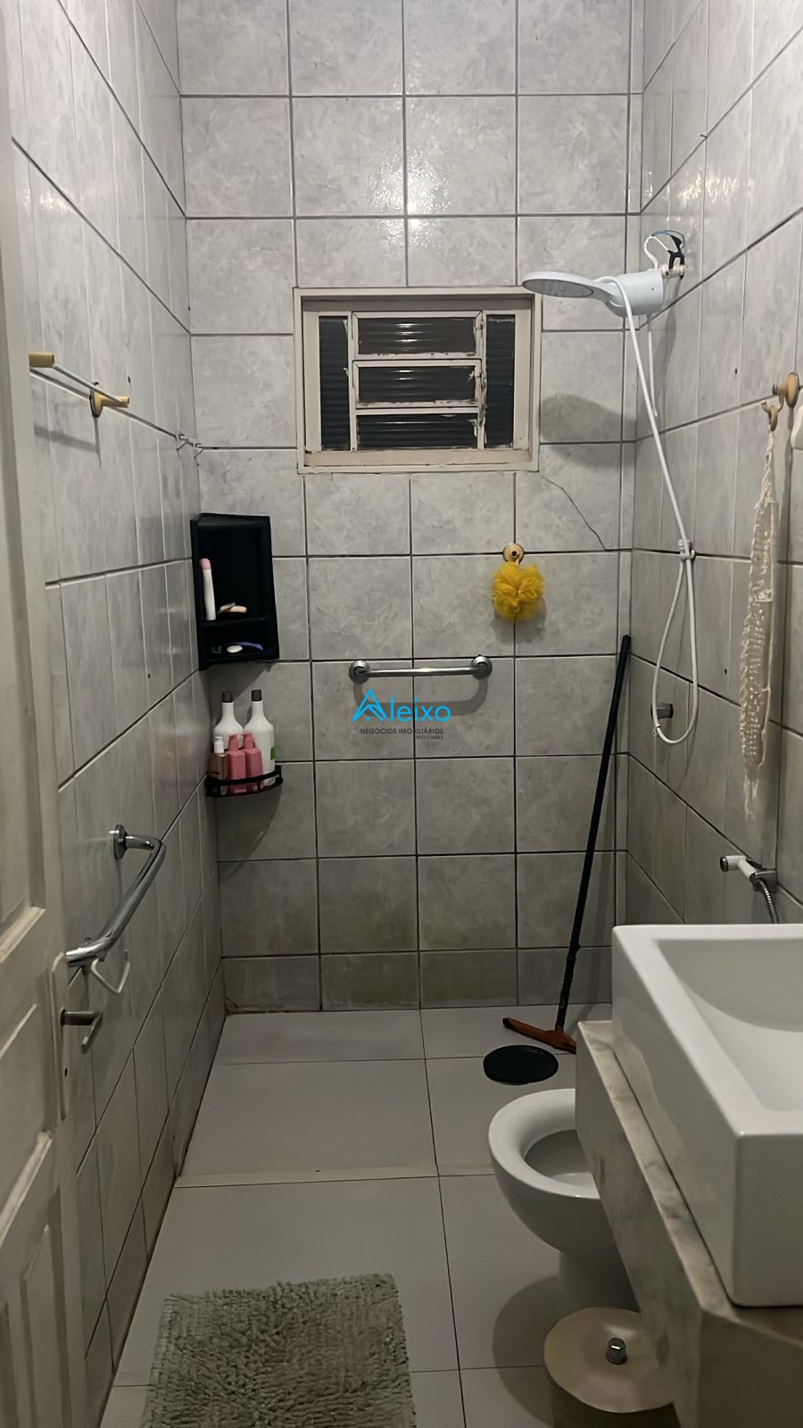 Casa com 3 quartos à venda, 180m² — foto 9 de 9