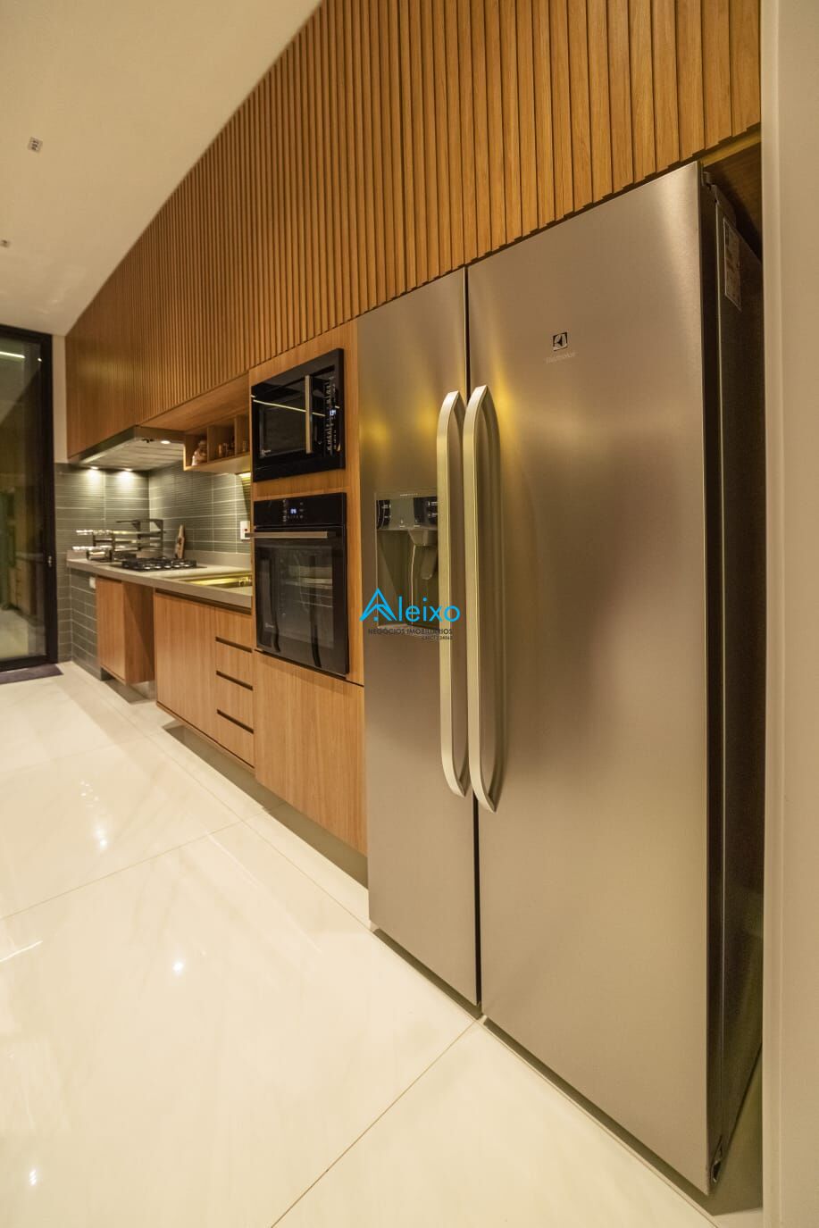 Casa com 3 quartos à venda, 396m² — foto 4 de 19